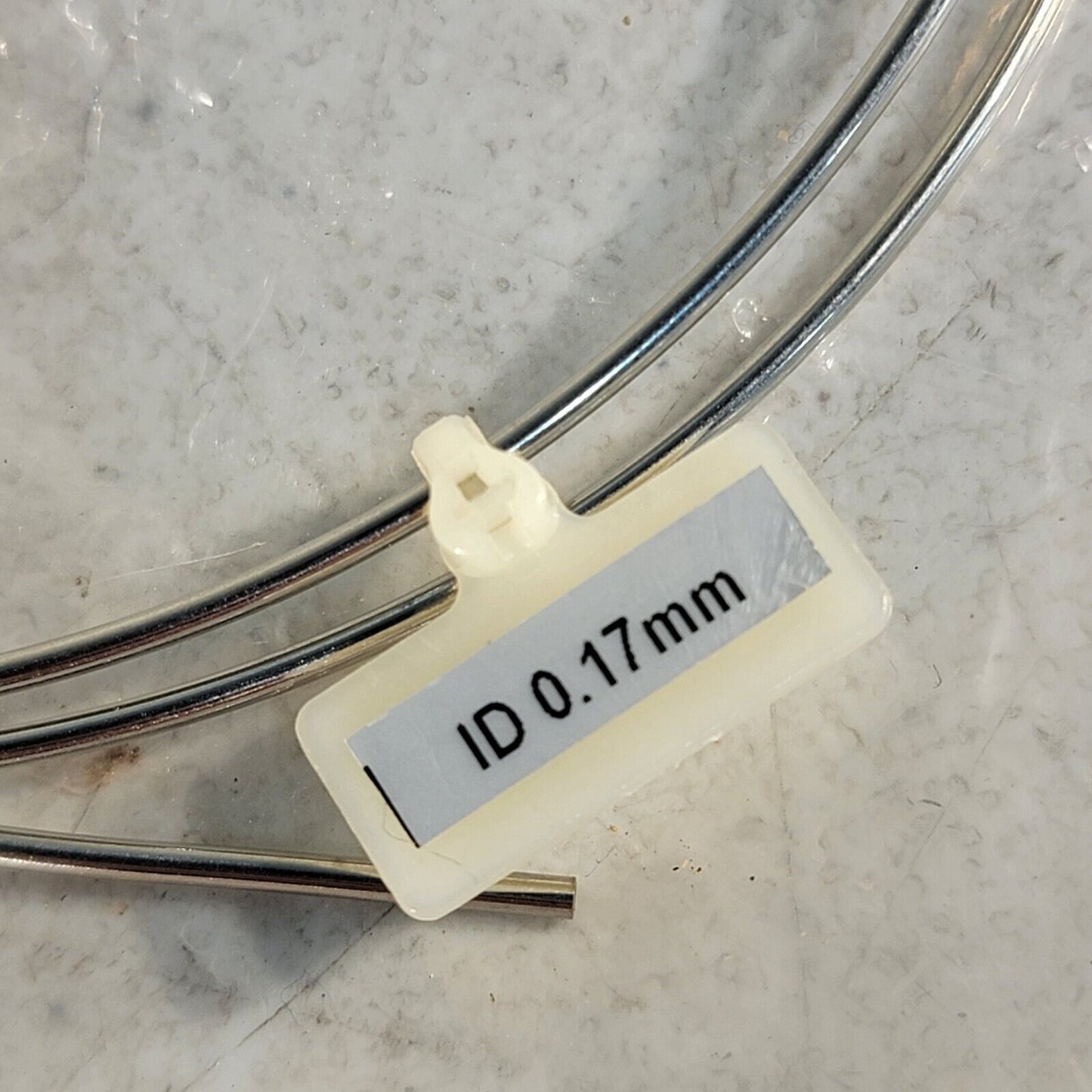 Shimadzu 228-46609-94 SUS Pipe Tube HPLC 0.17mm ID 1000mm Long Stainless