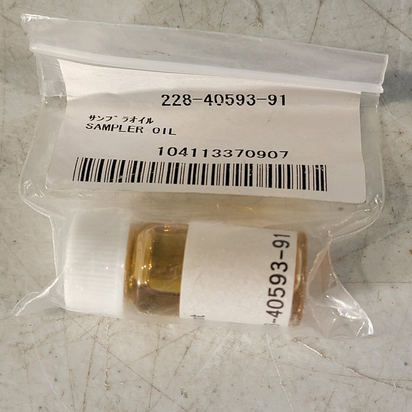 Shimadzu 228-40593-91 Sampler Oil Lubricant Daphne 220C LC-20AT 228-26752-92