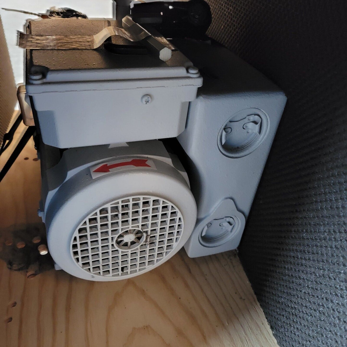 Thermo Scientific Exactive High Performance Mass Spectrometer MS w/ Vacuum Pump