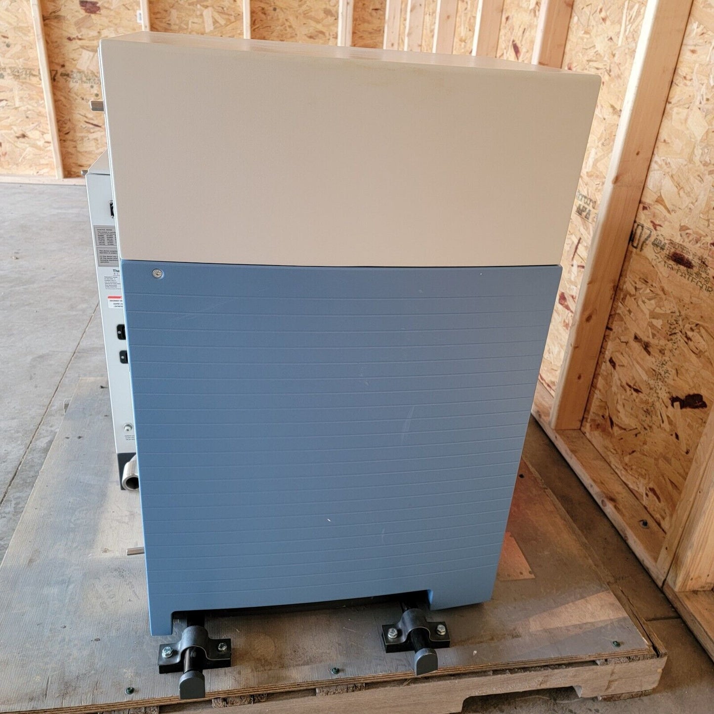 Thermo Scientific Exactive High Performance Mass Spectrometer MS w/ Vacuum Pump