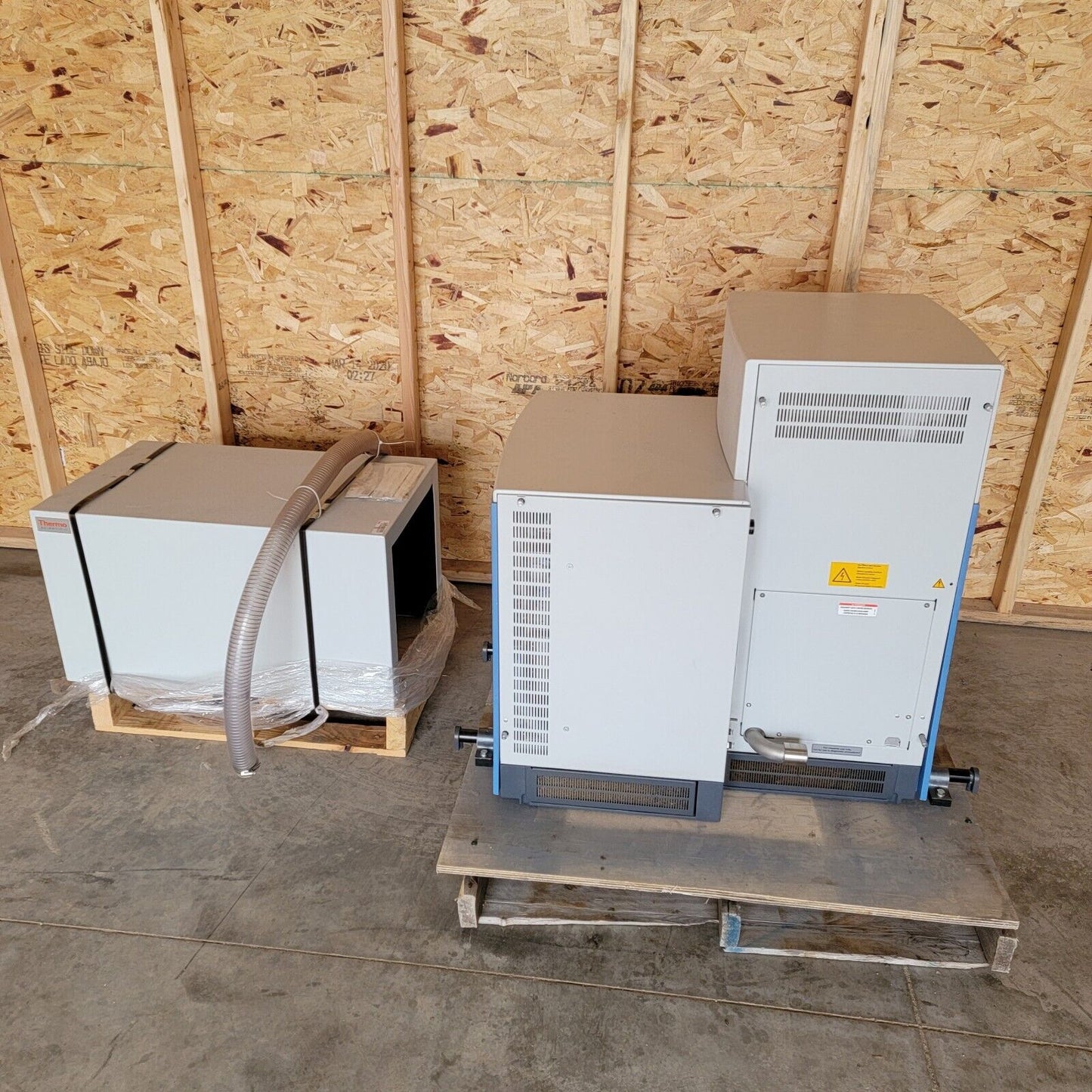 Thermo Scientific Exactive High Performance Mass Spectrometer MS w/ Vacuum Pump