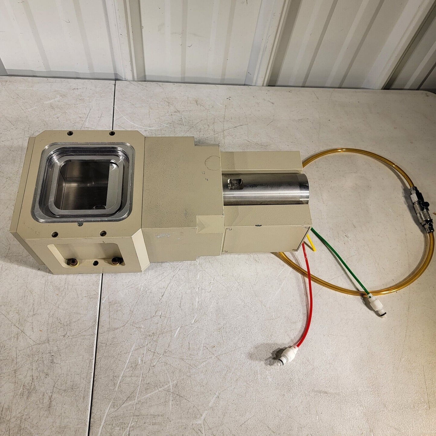 Gatan 894.P17PKU0 UltraScan 1000 Camera TEM CCD 2k x 2k UHV High Vacuum