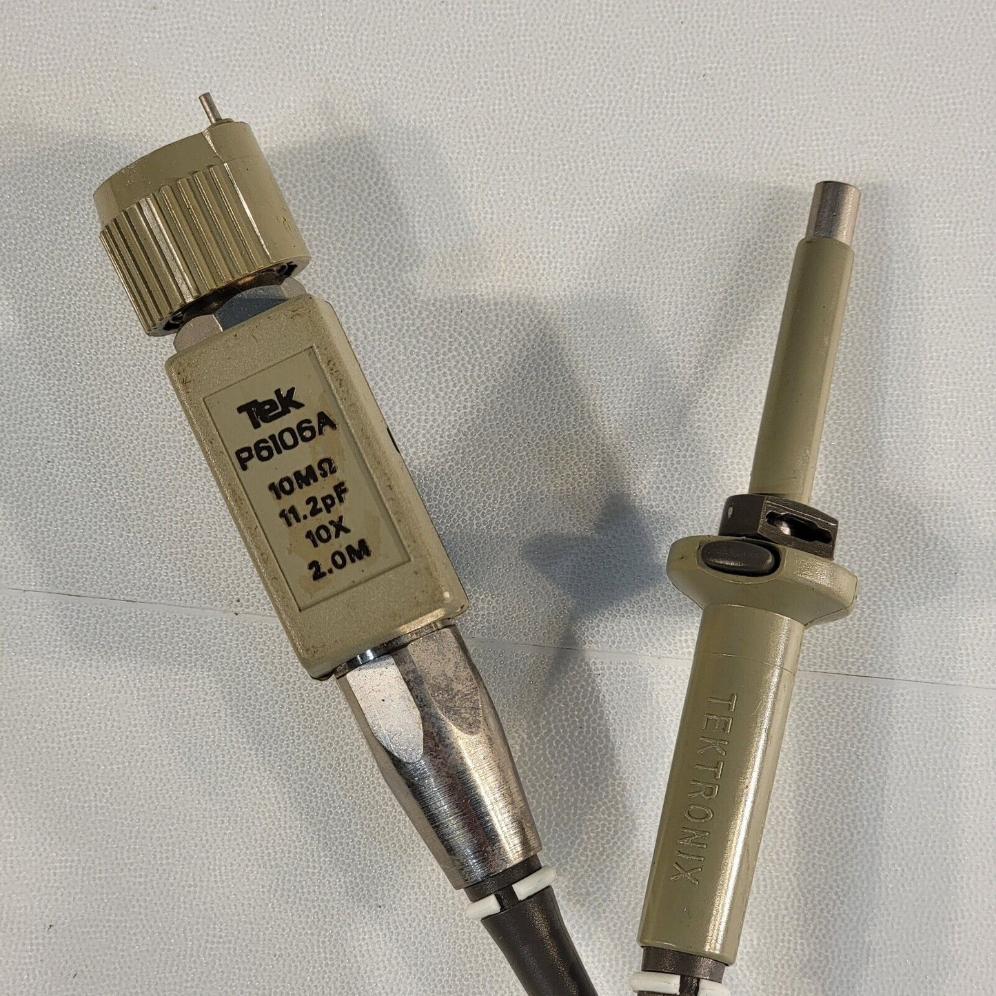 Tektronix TEK P6106A Oscilloscope Probe 10MOhm 11.2pF 10x 2.0M