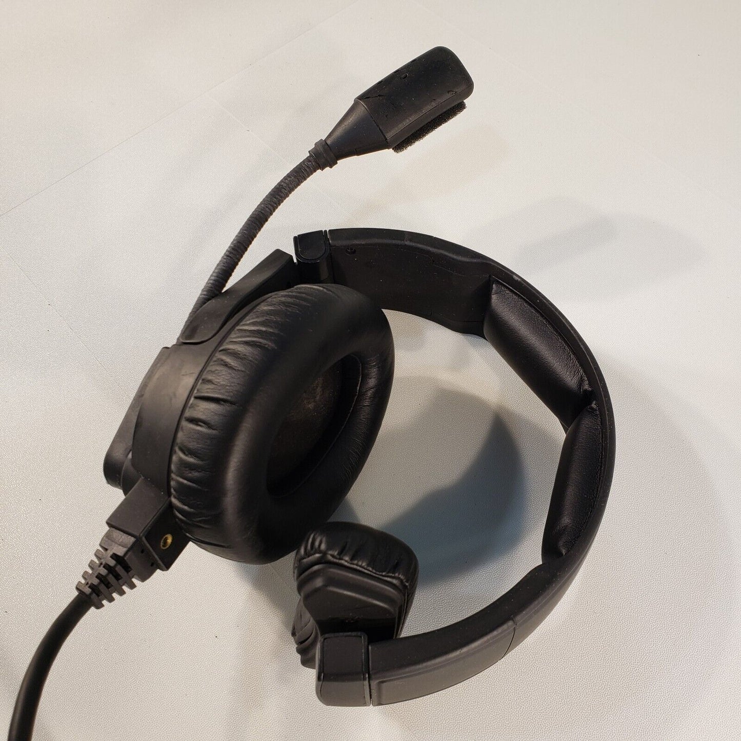 CoachComm Single Ear Headphone With SmartBoom PRO Mic For Football Coach