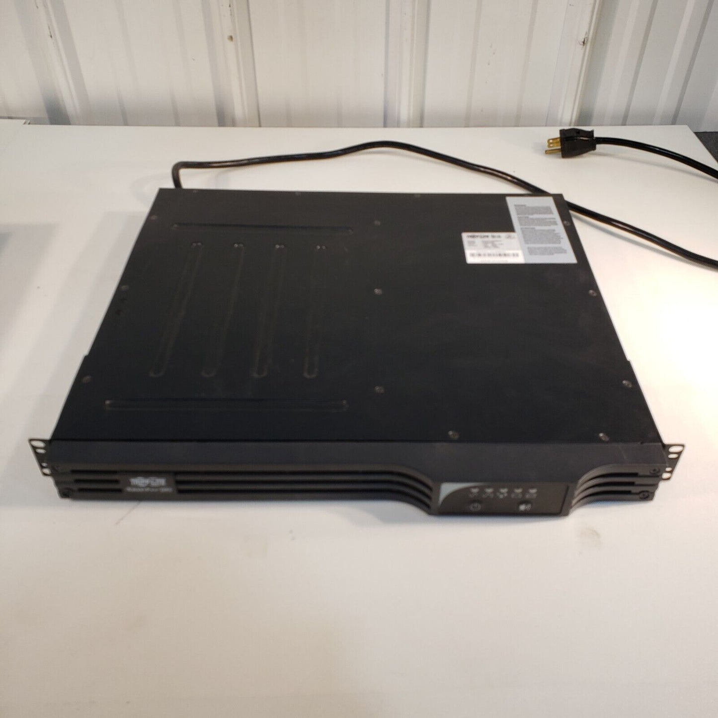 PARTS Tripp Lite Smart Pro UPS Universal Power Supply SMART1000RM1U 120V