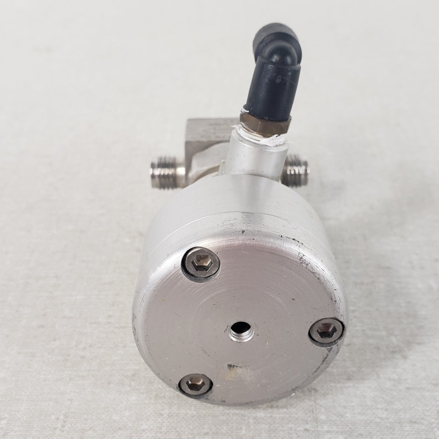 NUPRO Swagelok SS-4BK-1C Pneumatic Bellows Valve 1/4in Tube Fitting