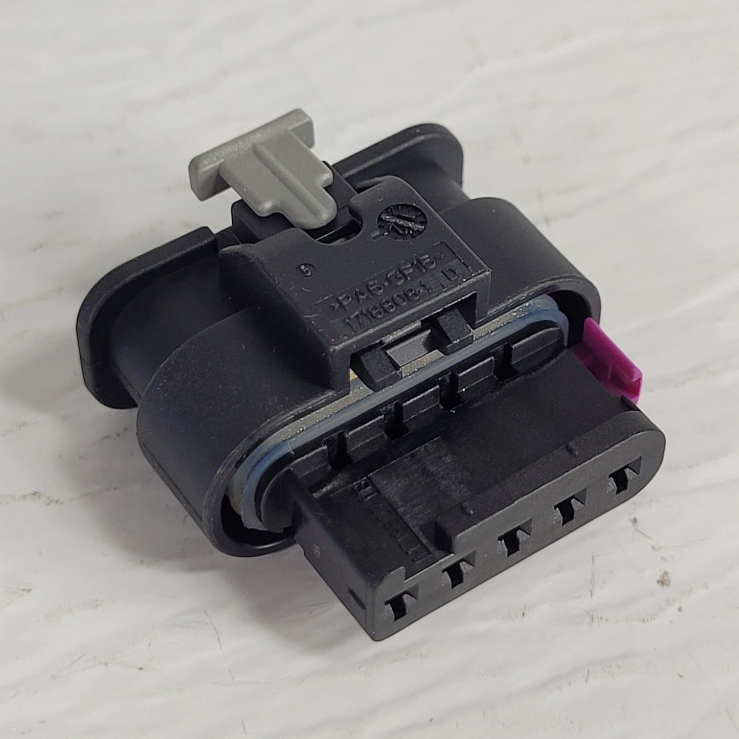 New Holland 84190317 Wire Connector Plug Housing 6-Way Case IH CNH OEM