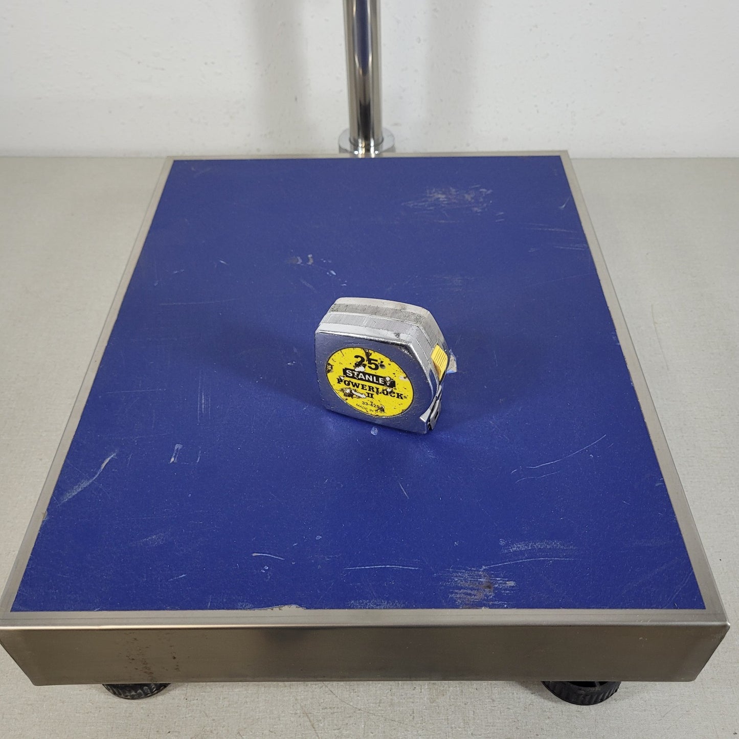 TESTED Global Industrial 650lb/300kg Digital Platform Floor Scale New Battery