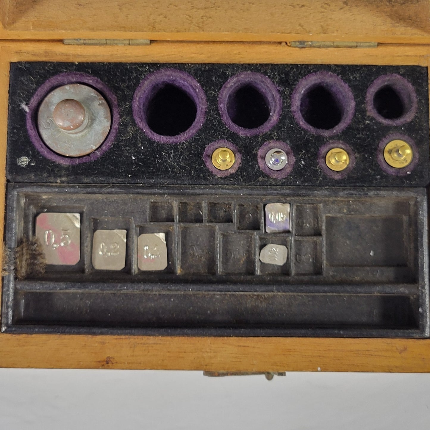 VINTAGE CENCO Calibration Weights, Two 500g, Six 100g, Three 50g, 31g, 20g, etc.