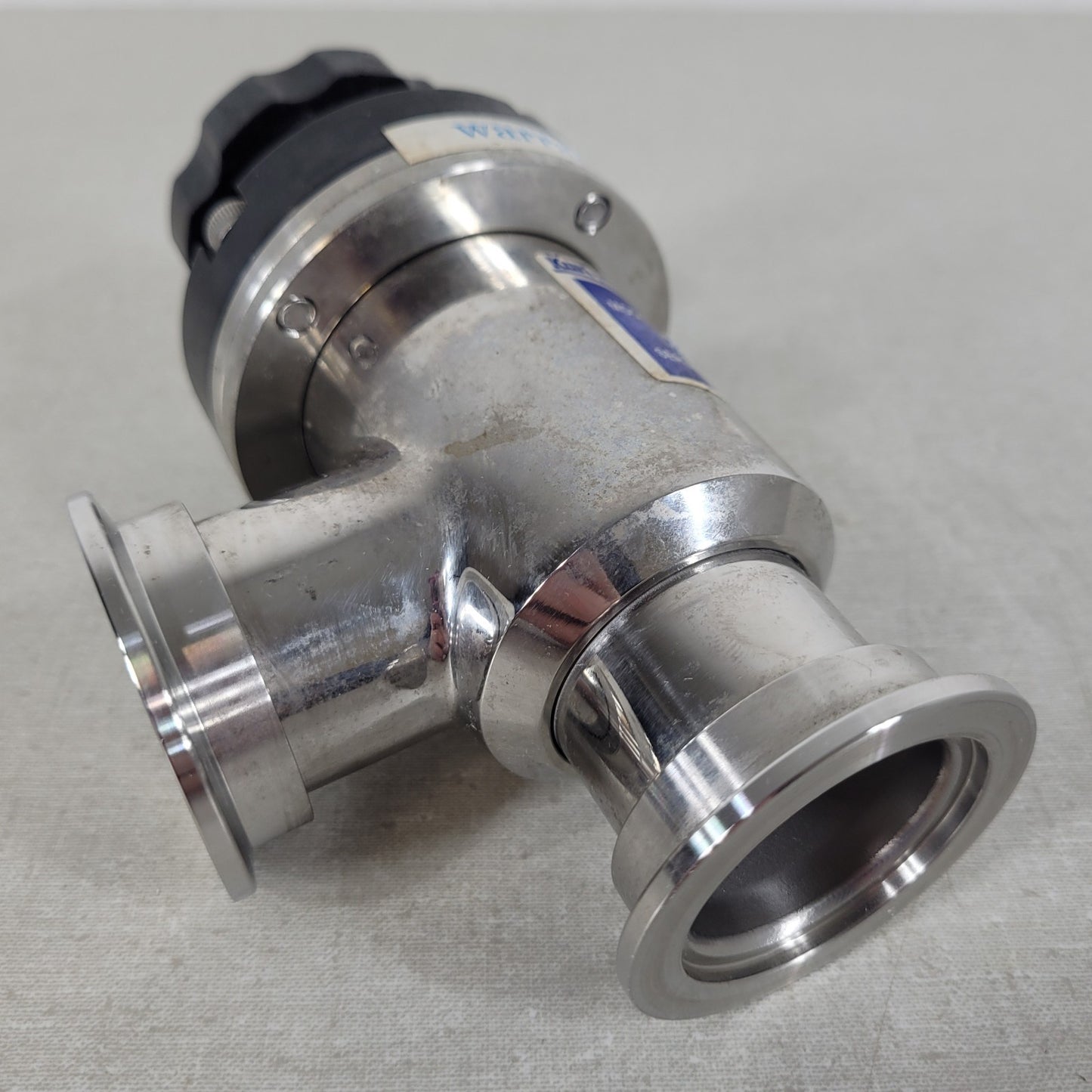Kurt J Lesker SAV0150MVQF KF40 NW40 Manual Bellows SS Angle High Vacuum Valve
