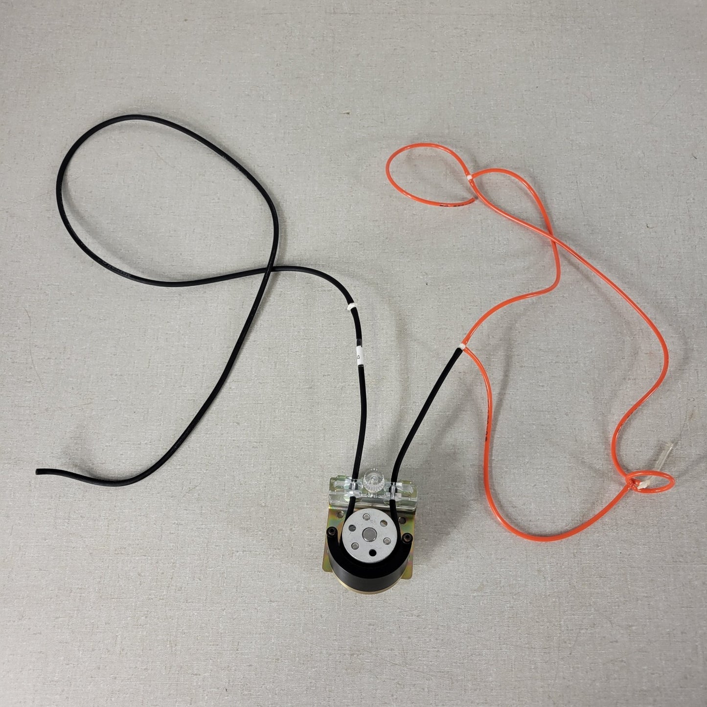 MASTERFLEX Peristaltic Pump Head Assembly for Precise Fluid Travel