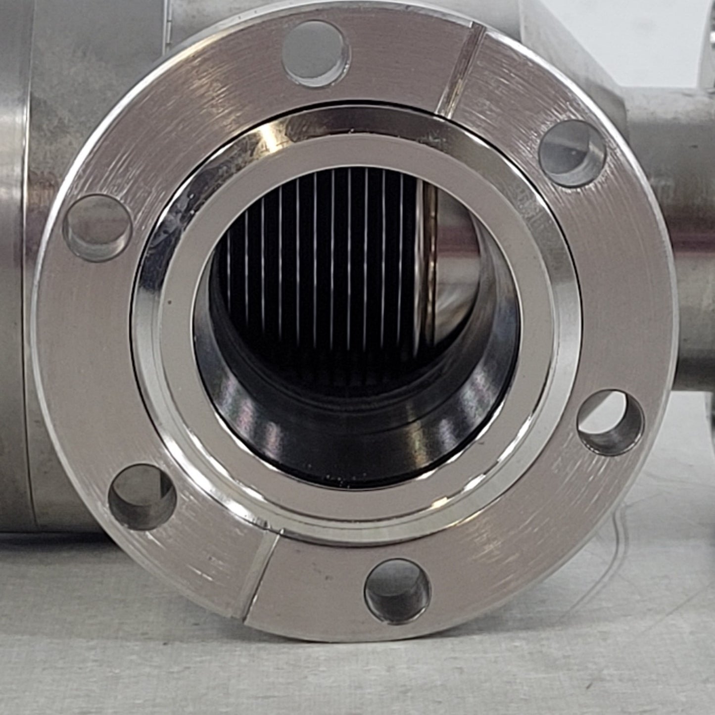 MDC AV-150 Manual 90° Angle Vacuum Valve 2.75" CF ConFlat DN40CF SS UHV