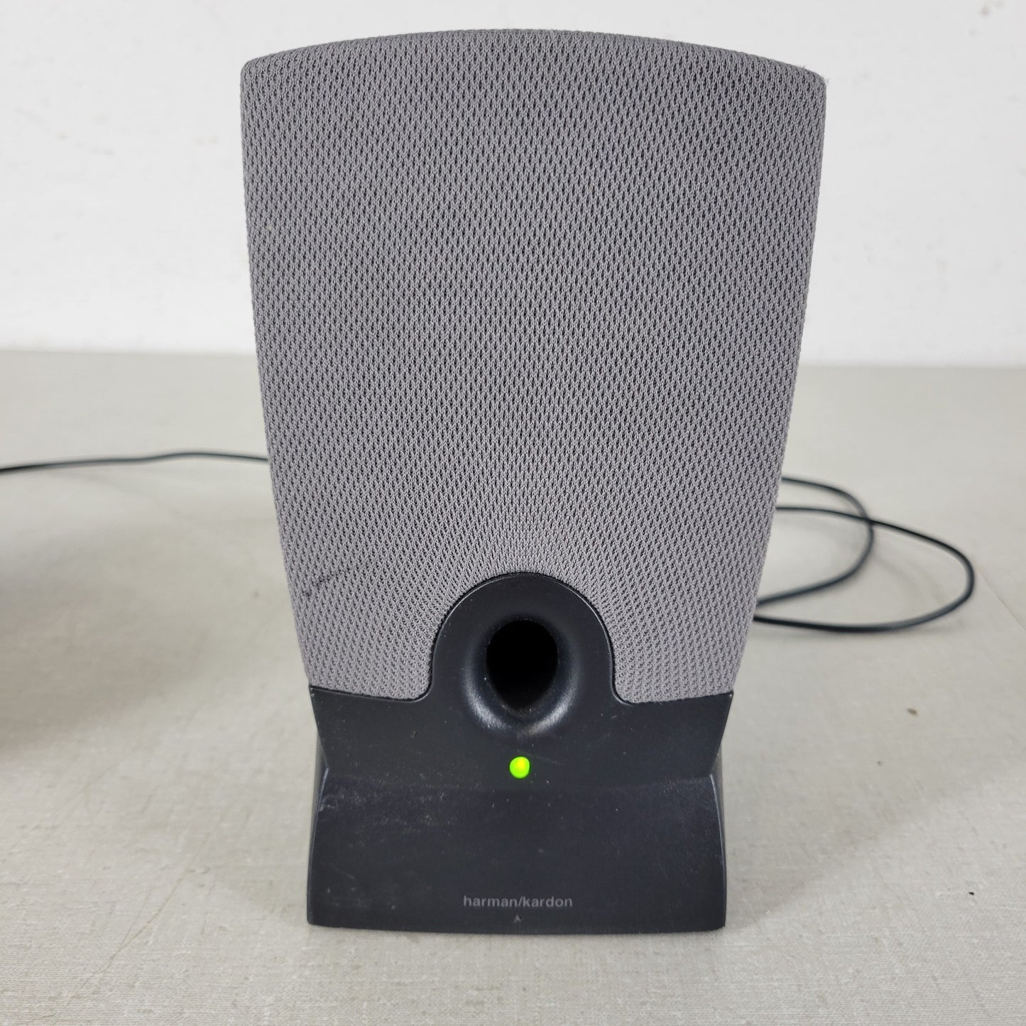 Harman Kardon 06941V Multimedia Speakers System with Power AC Adapter