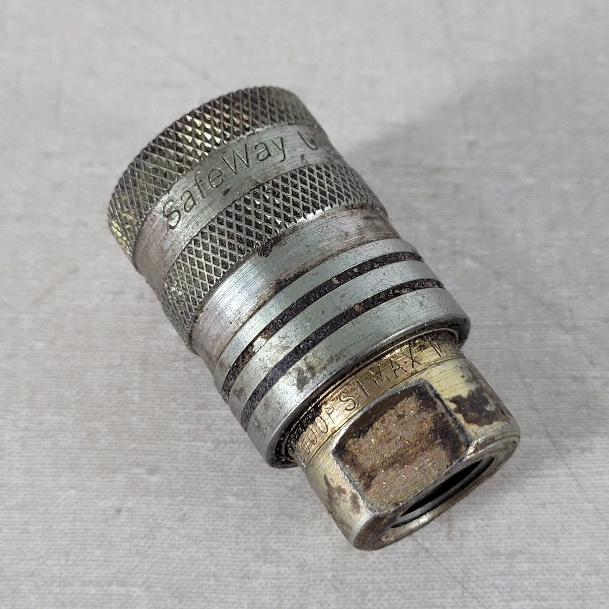 Safeway S45-3 3/8" NPT Female Hydraulic Quick Coupler 3000 PSI S40 Series