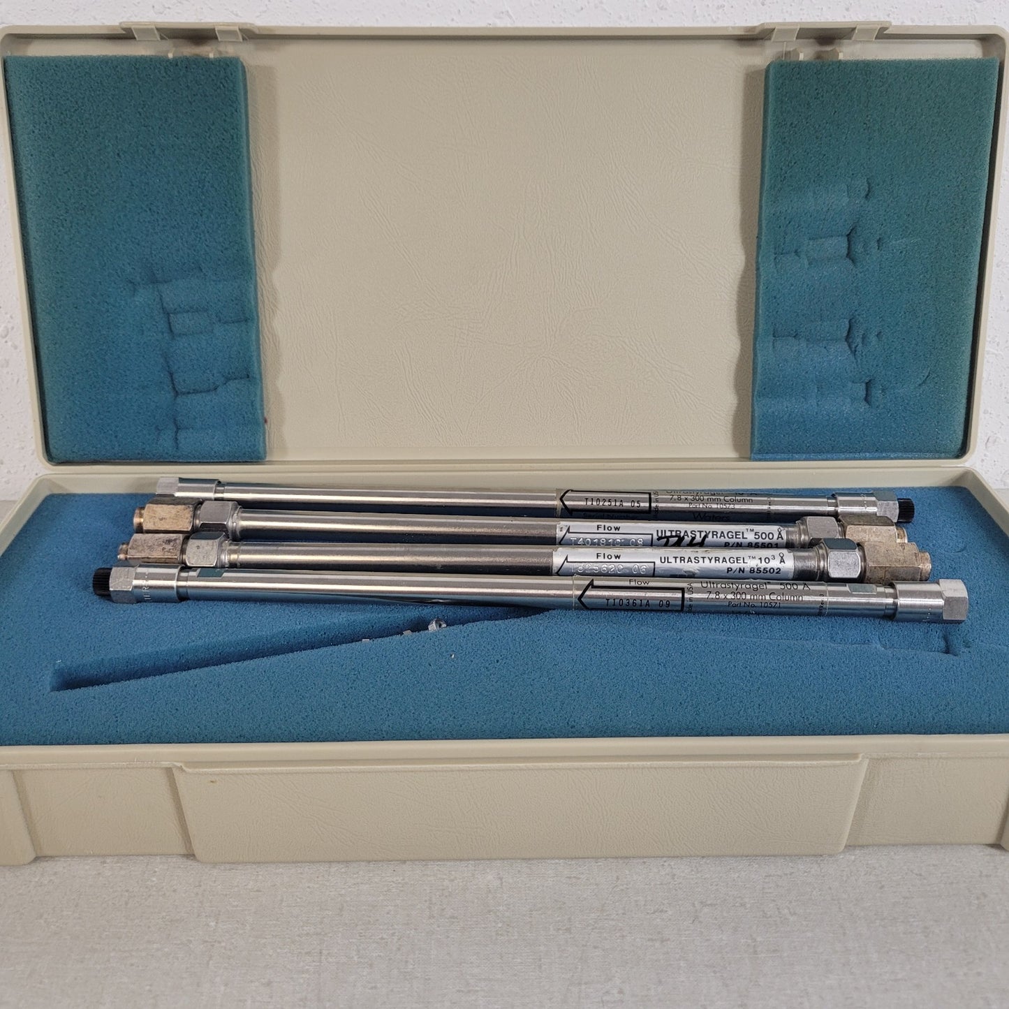Lot of 4 Waters Ultrastyragel GPC HPLC Chromatography Columns with Case