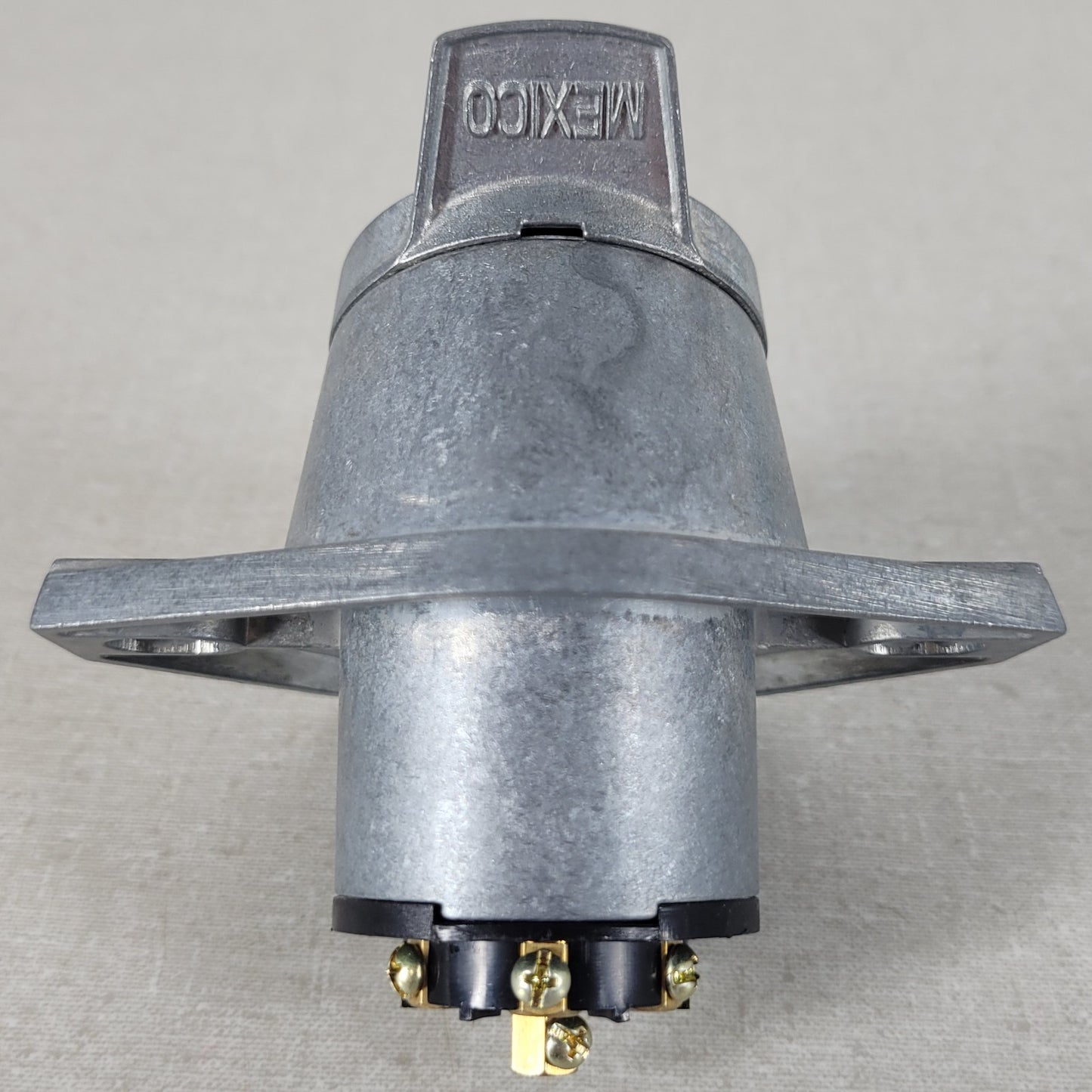 2 Units Pollak 11-720 SAE J560 7-Pole Heavy-Duty Die-Cast Truck Trailer Socket