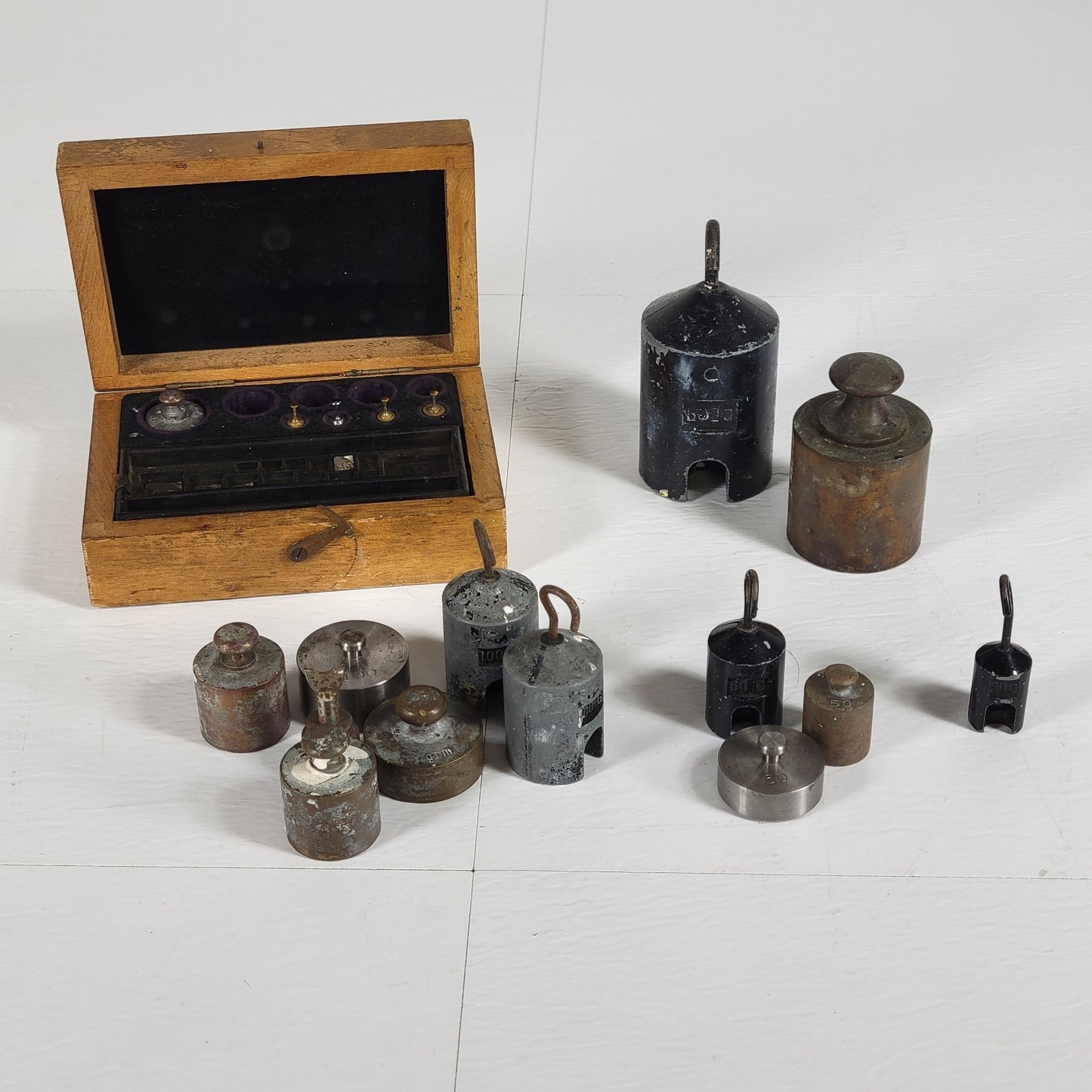 VINTAGE CENCO Calibration Weights, Two 500g, Six 100g, Three 50g, 31g, 20g, etc.