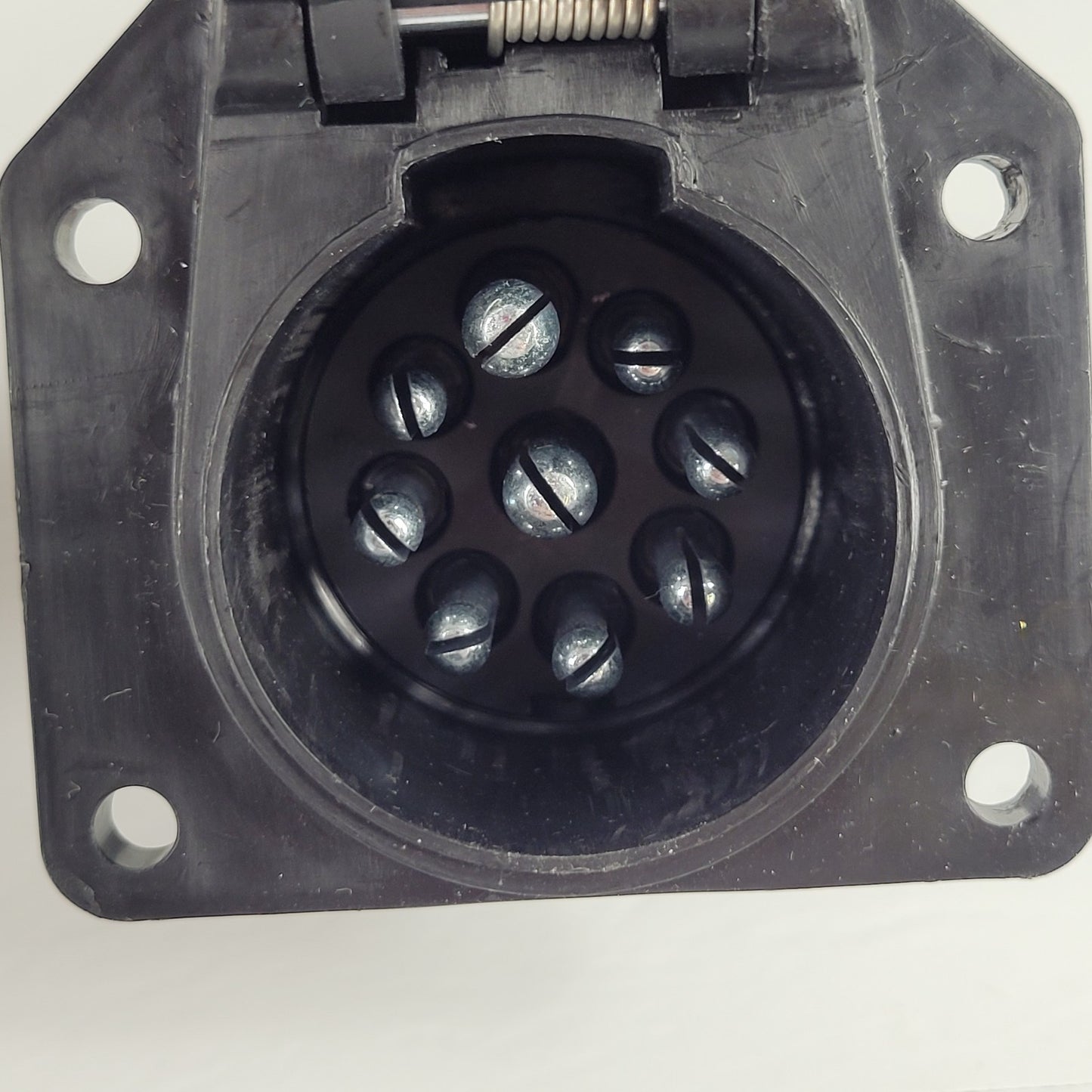 Pollak 12-907 9-Way RV Trailer Connector Socket 6-24V Black Nylon Vehicle End