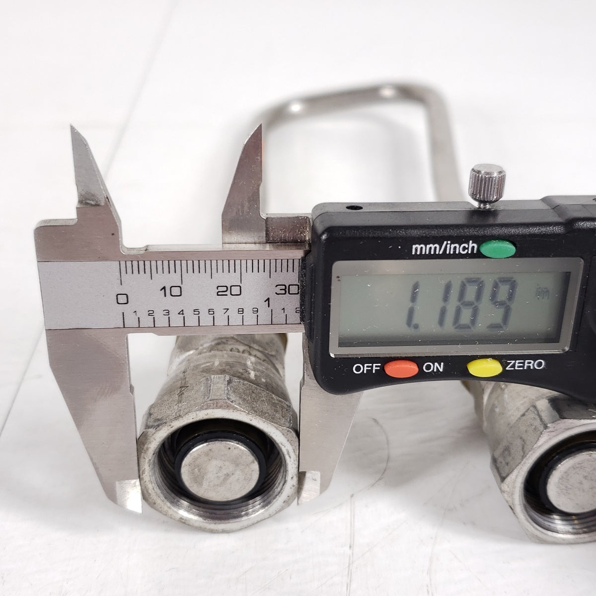 Aeroquip 5400-S5-8 Cryopump Helium Jumper U-Tube Dual 1/2" Couplings