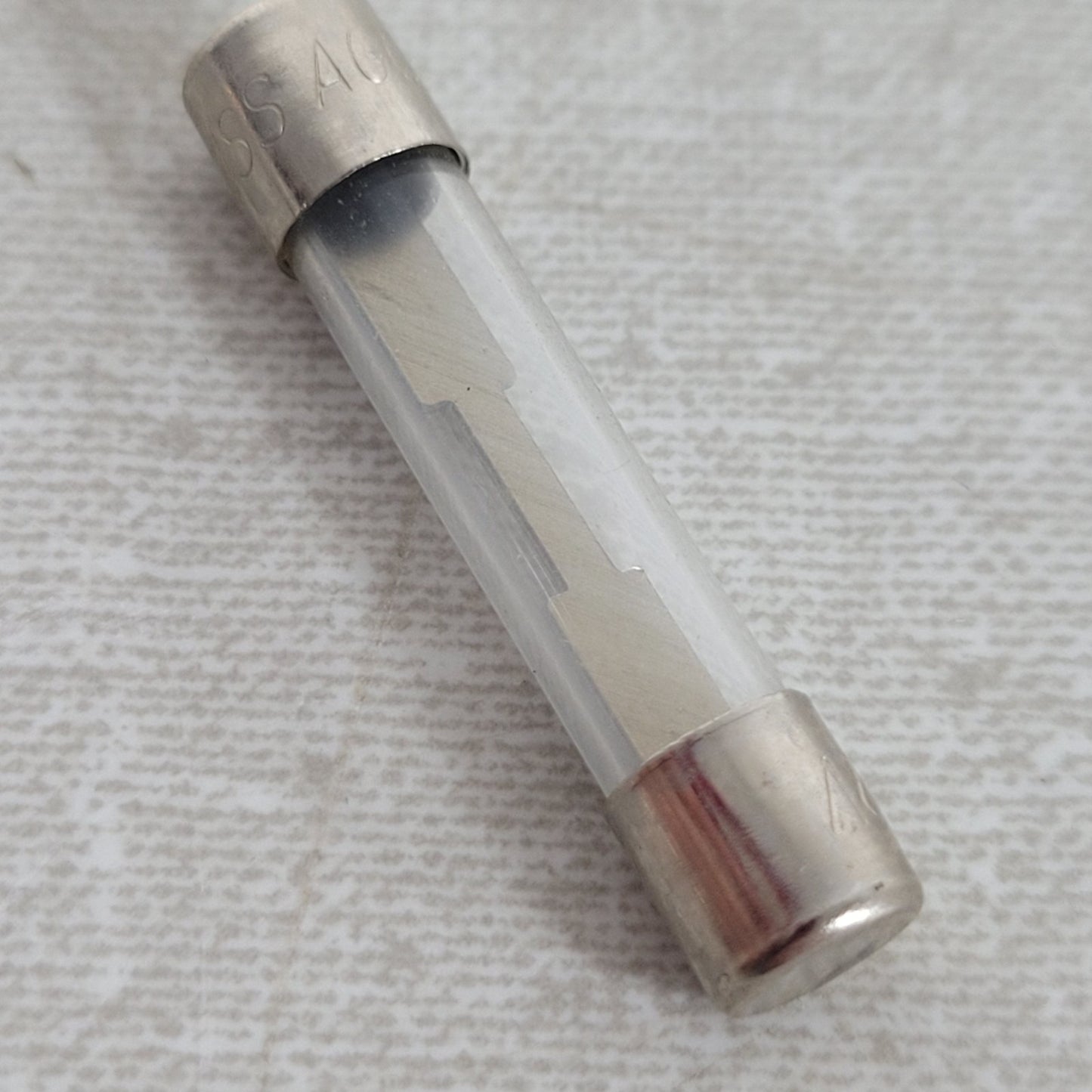 50 Units Eaton Bussmann BP/AGC-1-RP 1 Amp 250V AGC Fast Acting Glass Fuse