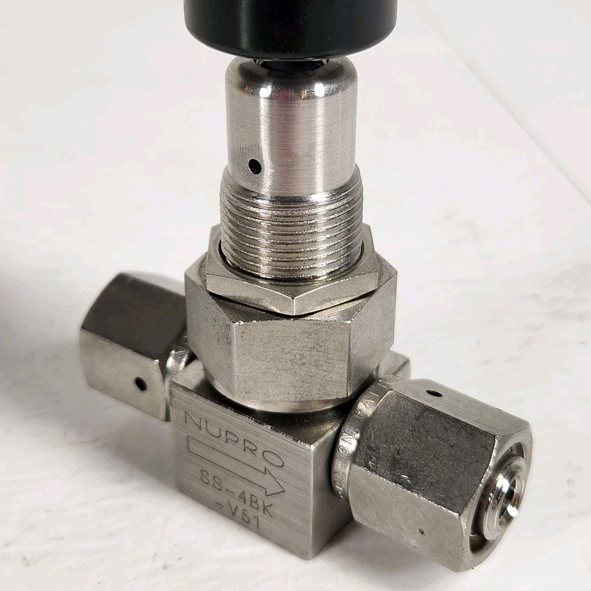 Nupro Swagelok SS-4BK-V51 1/4" Female VCR Manual Bellows Sealed Valve