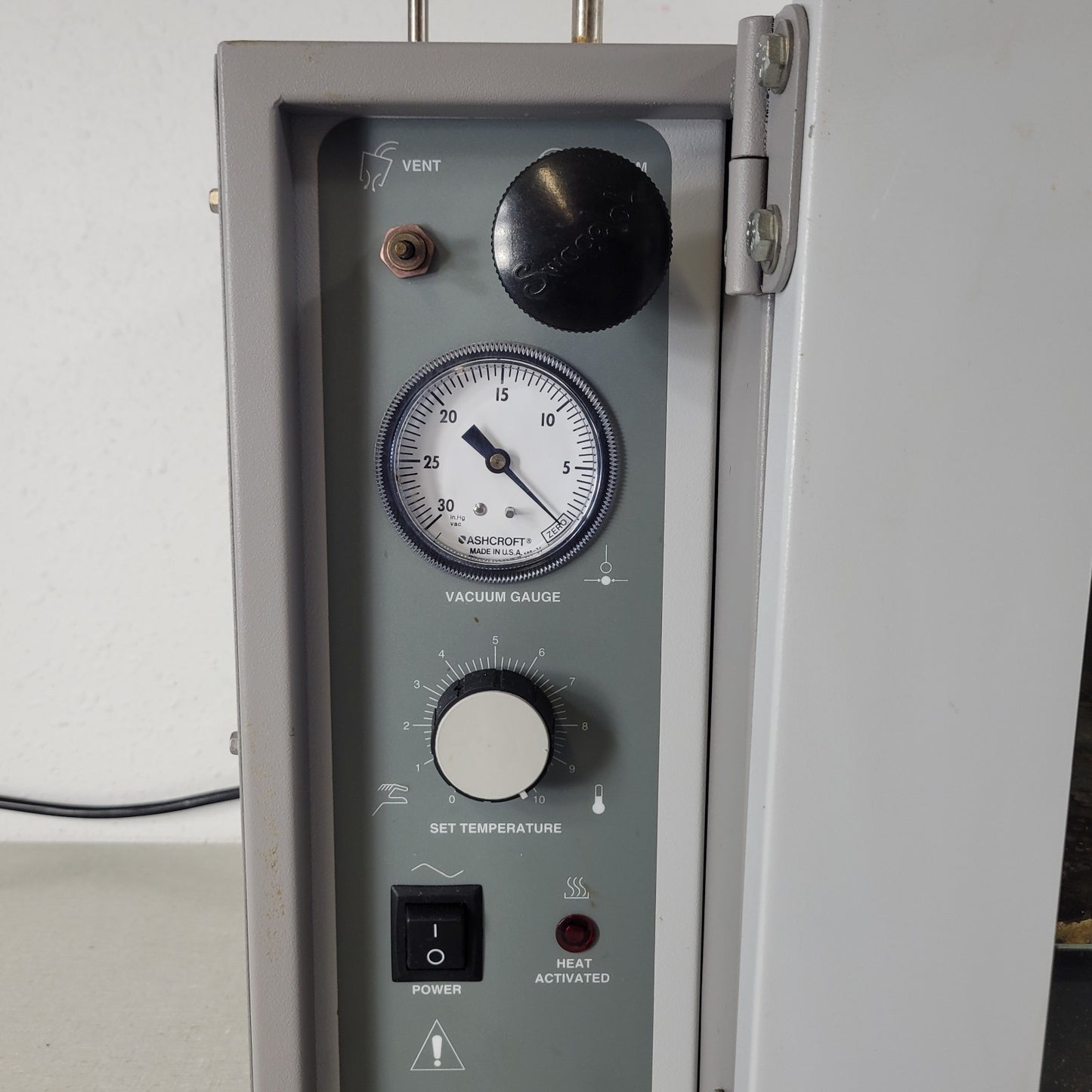 TESTED VWR Shel Lab 9170520 A-141 Vacuum Oven 0.6 Cu Ft 115V Sheldon