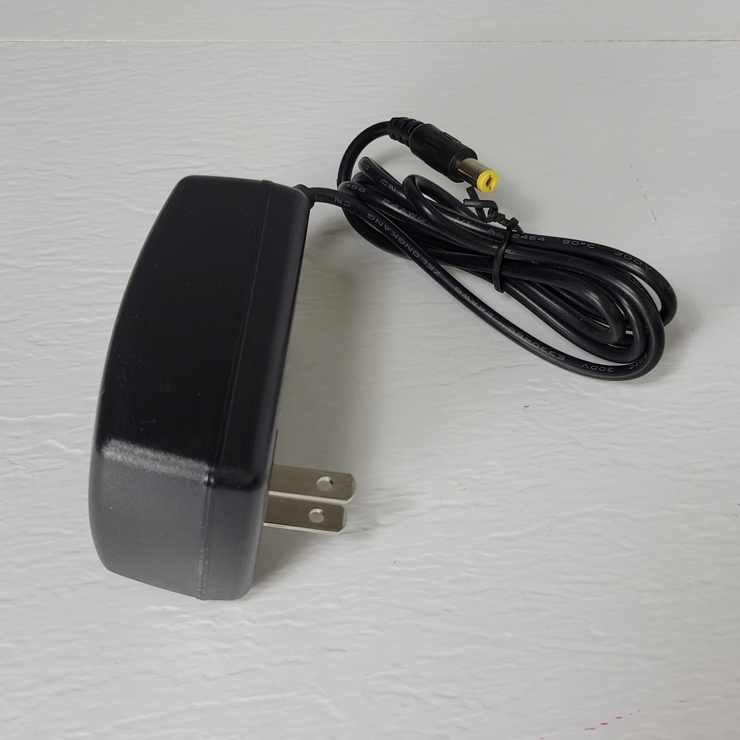 Talentcell YB1208300-USB Portable rechargeable Power Bank 8300mAh 12V 1.5A