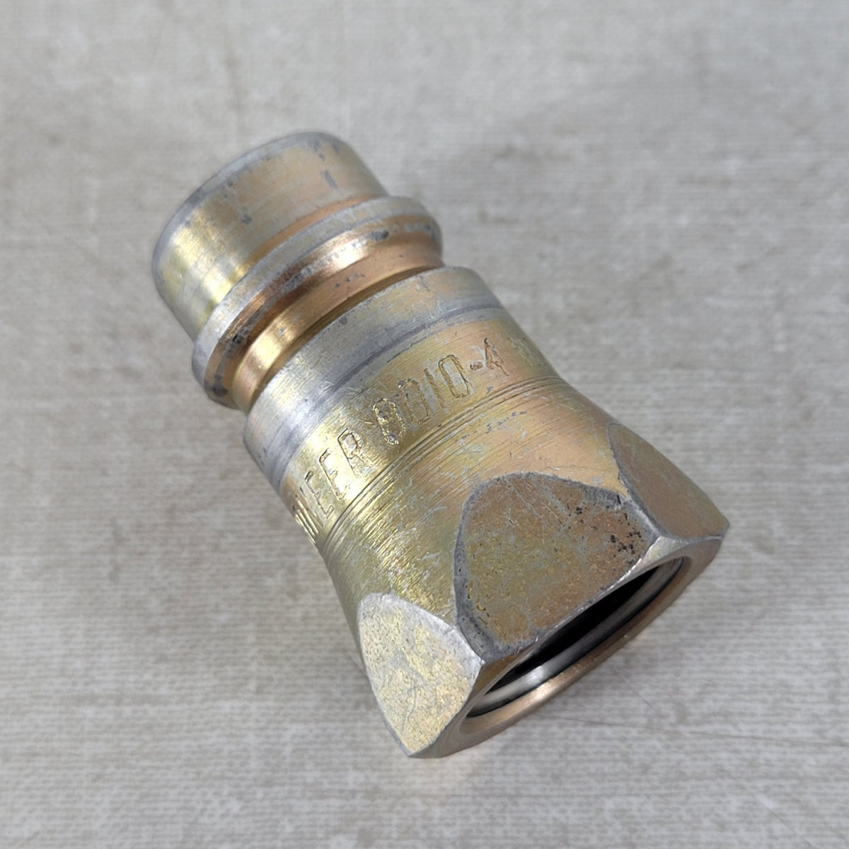 Parker Pioneer 8010-4 1/2" NPTF Hydraulic Quick Coupler Male Tip ISO 5675