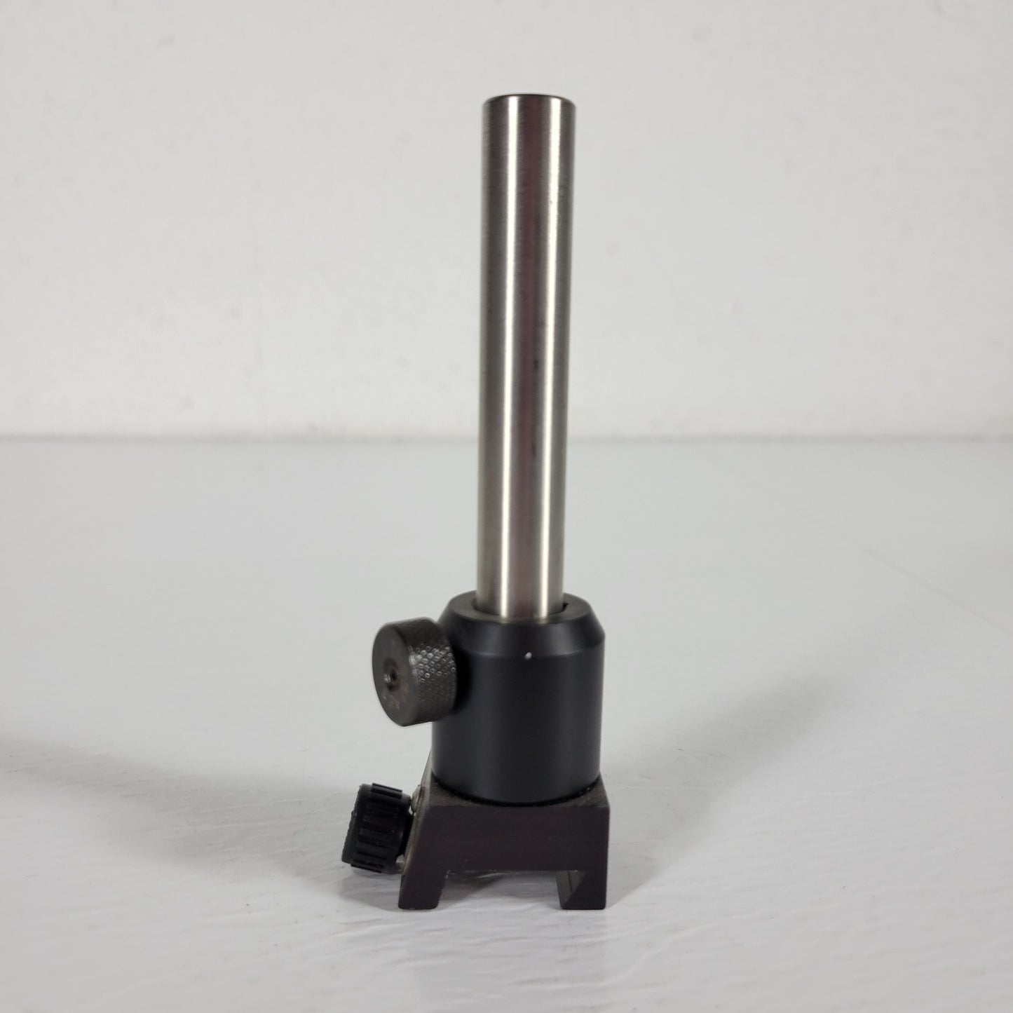 NEWPORT THORLABS MCF Adjustable Optical Post for Optical Science Experiments