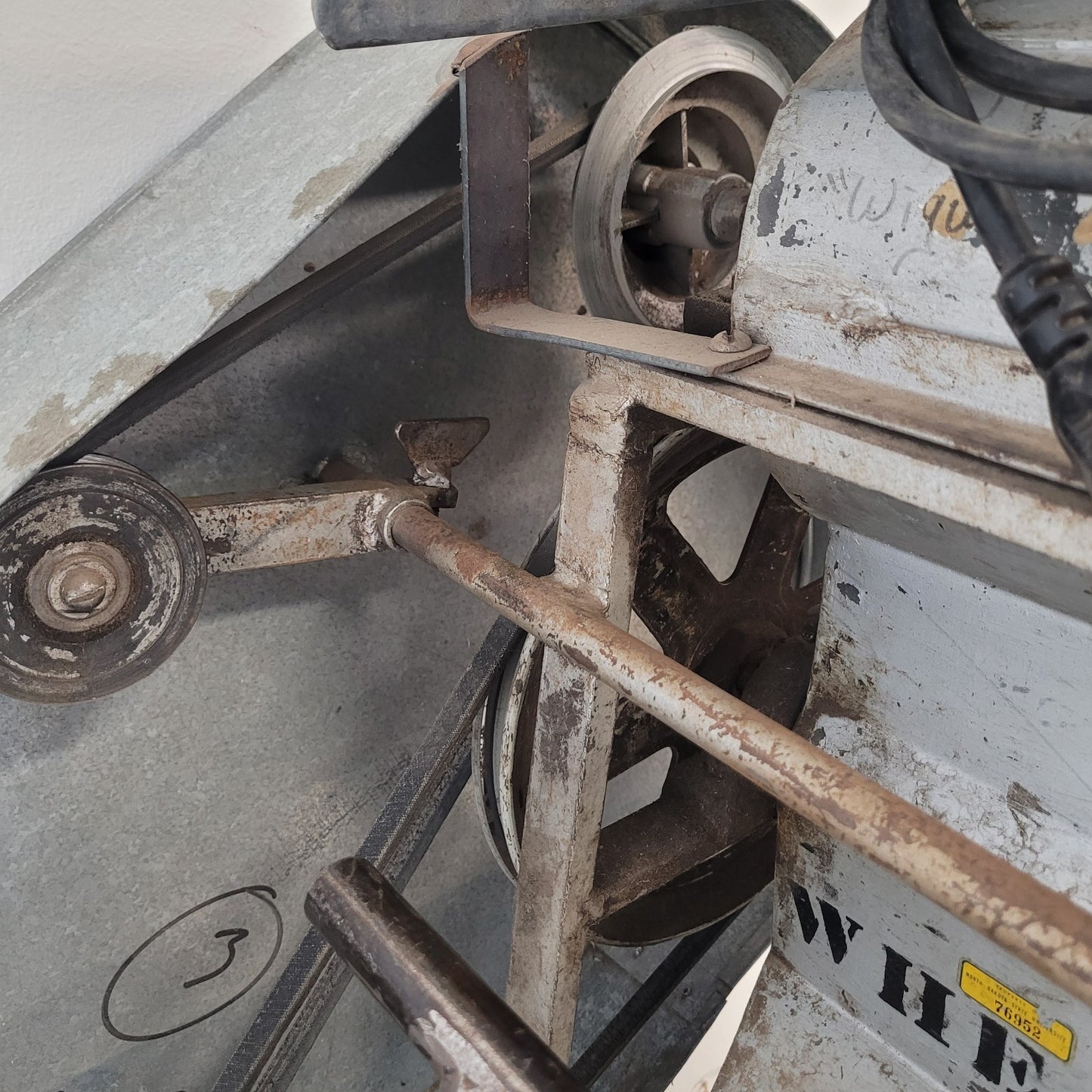 TESTED Vintage Portable Lab Plot Sample Seed Grain Thresher Cleaner Cart