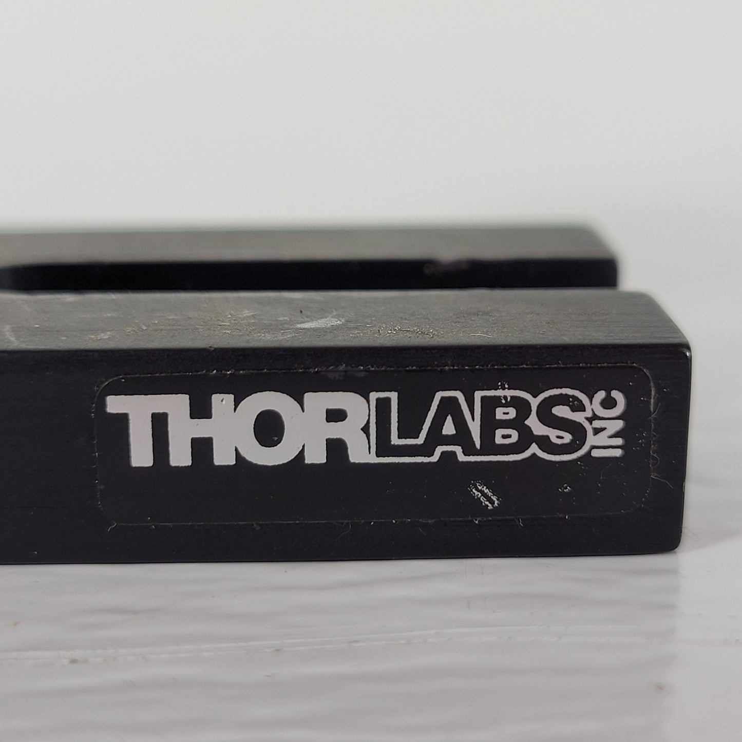 THORLABS Adjustable Optical Stand for Optical Science Experiments