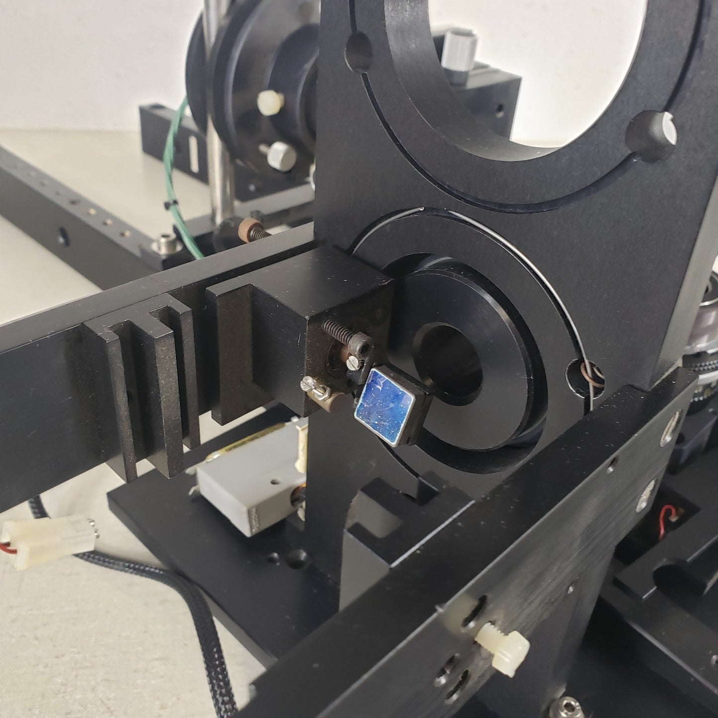 Custom 5 Way Optical Assembly Optical Adjustable Lens Mount Laboratory Equipment