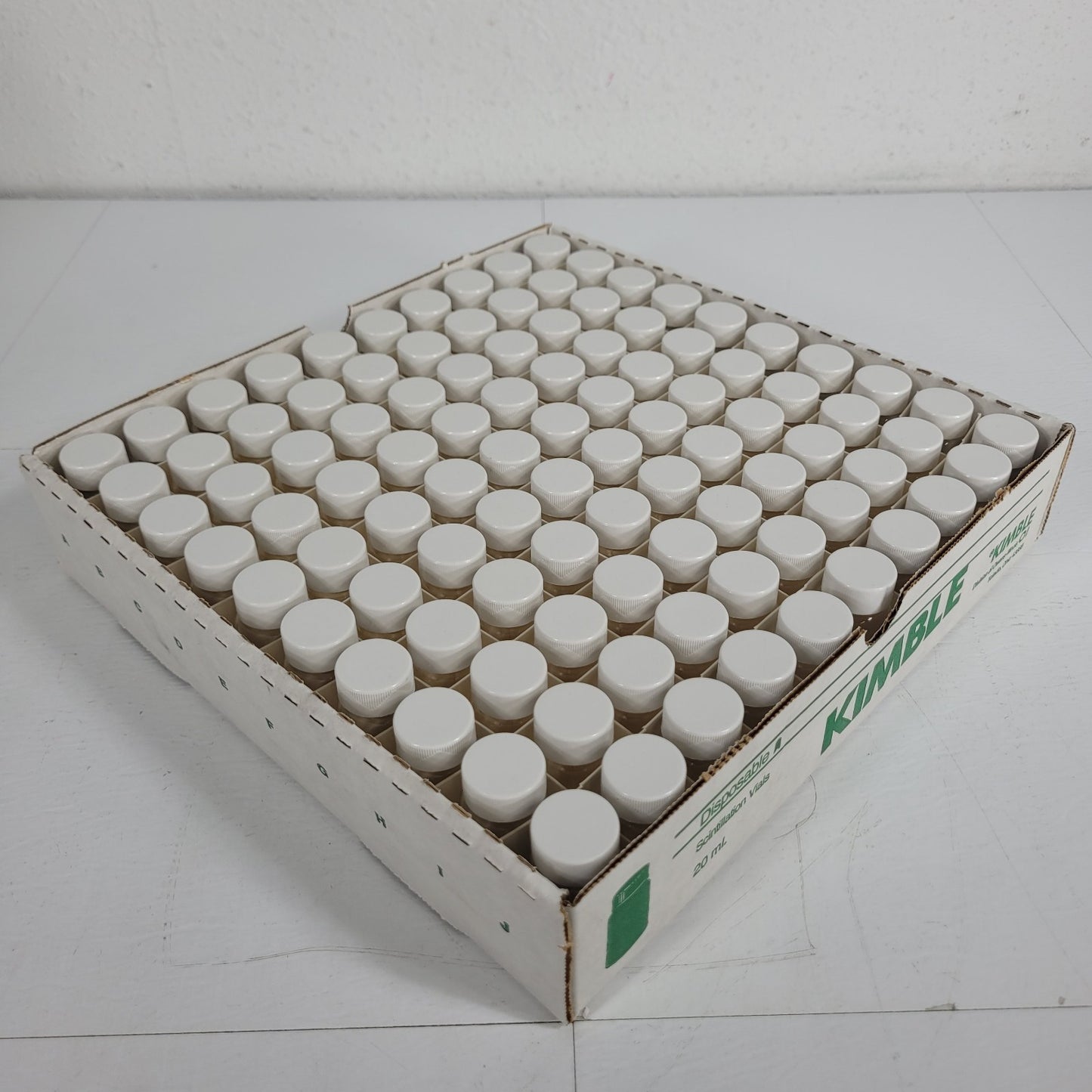 KIMBLE 74500-20 20mL Glass Scintillation Vials w/ Caps 100/Tray NEW