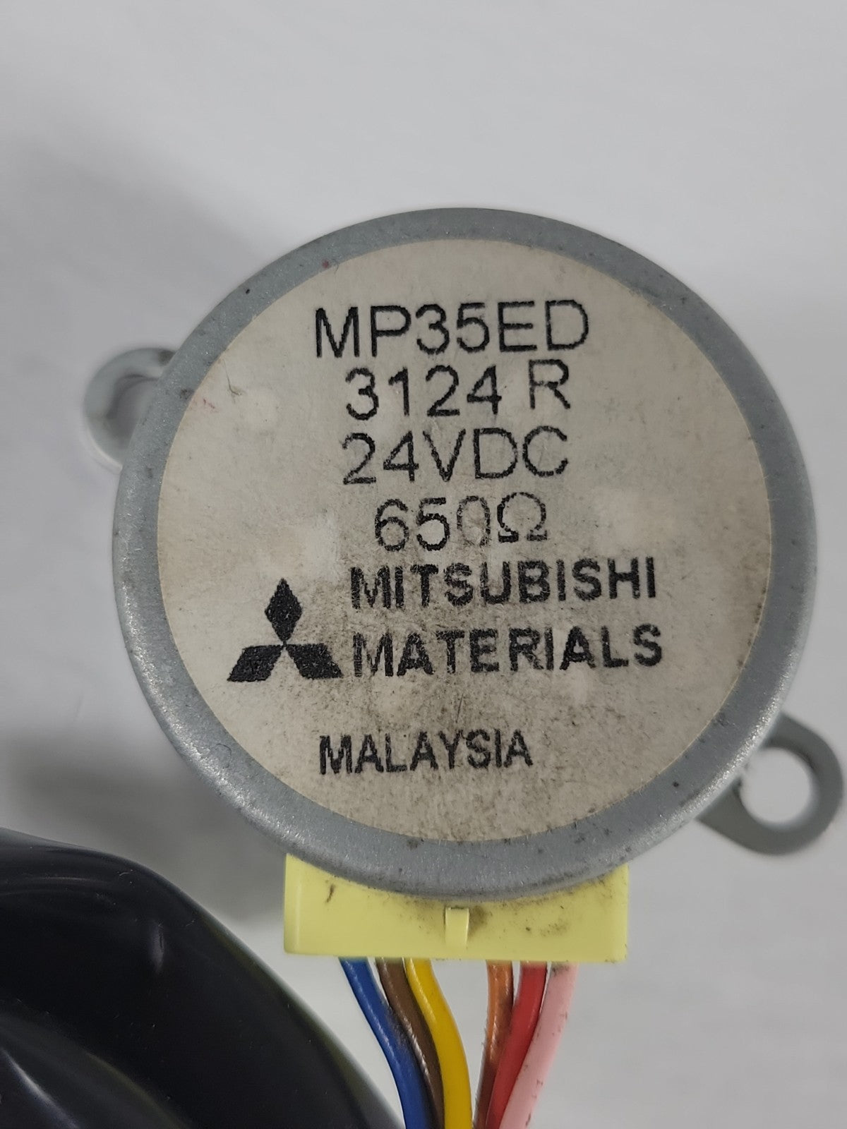 Mitsubishi Materials MP35ED 3124 R 24VDC 650 ohm Stepping Motor 3 x 5 mm Drive