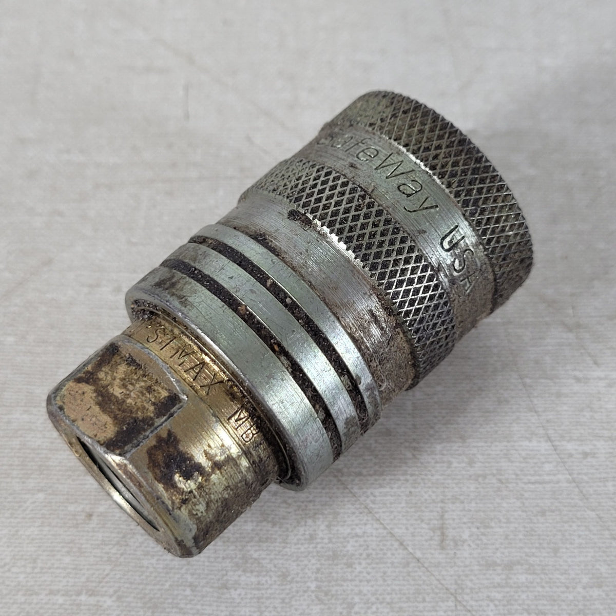 Safeway S45-3 3/8" NPT Female Hydraulic Quick Coupler 3000 PSI S40 Series