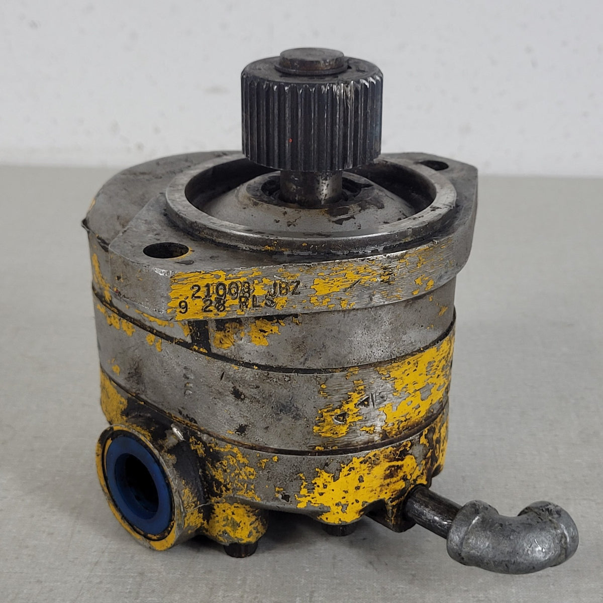 Untested 21003JBZ 21006-3C Industrial Hydraulic Gear Pump 2-Port Inlet Outlet