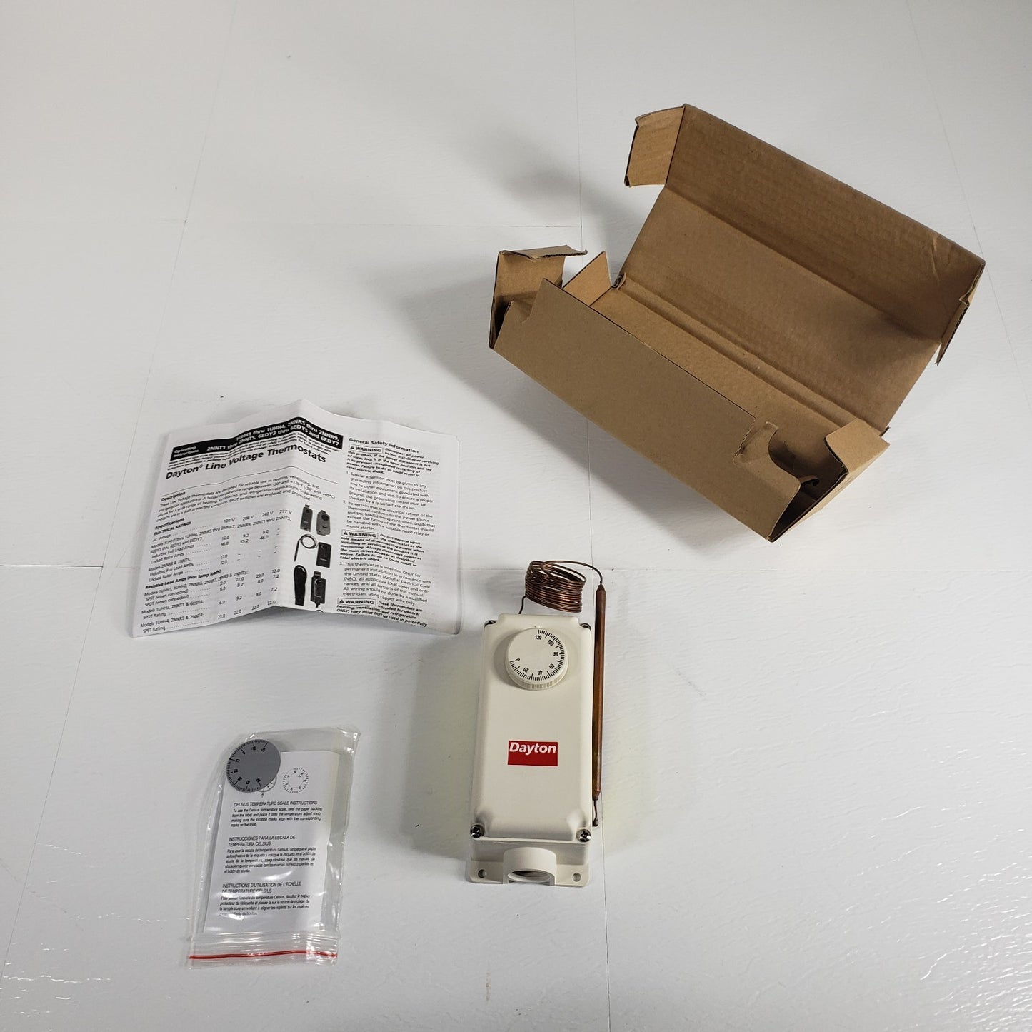 DAYTON 2NNR6 Dial Thermostat with Original User Manual and Celsius Sticker