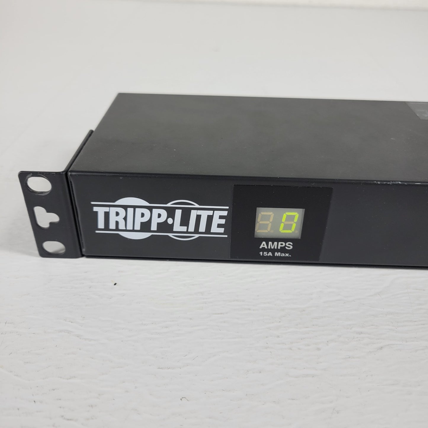 TESTED Tripp-Lite PDUMH15 Rack Mount PDU Current Meter 13 Outlets 12A 120V