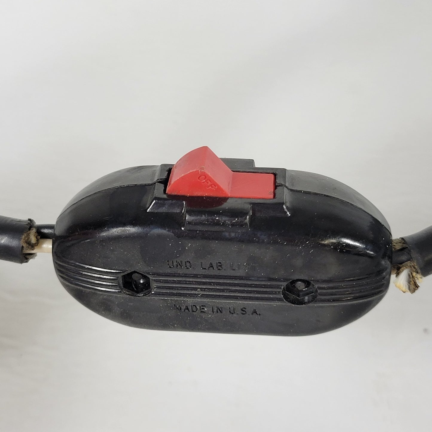 TESTED GAST 0211-V45F-G8CX Lab Air Compressor Vacuum Combo 25 PSI -28 inHg