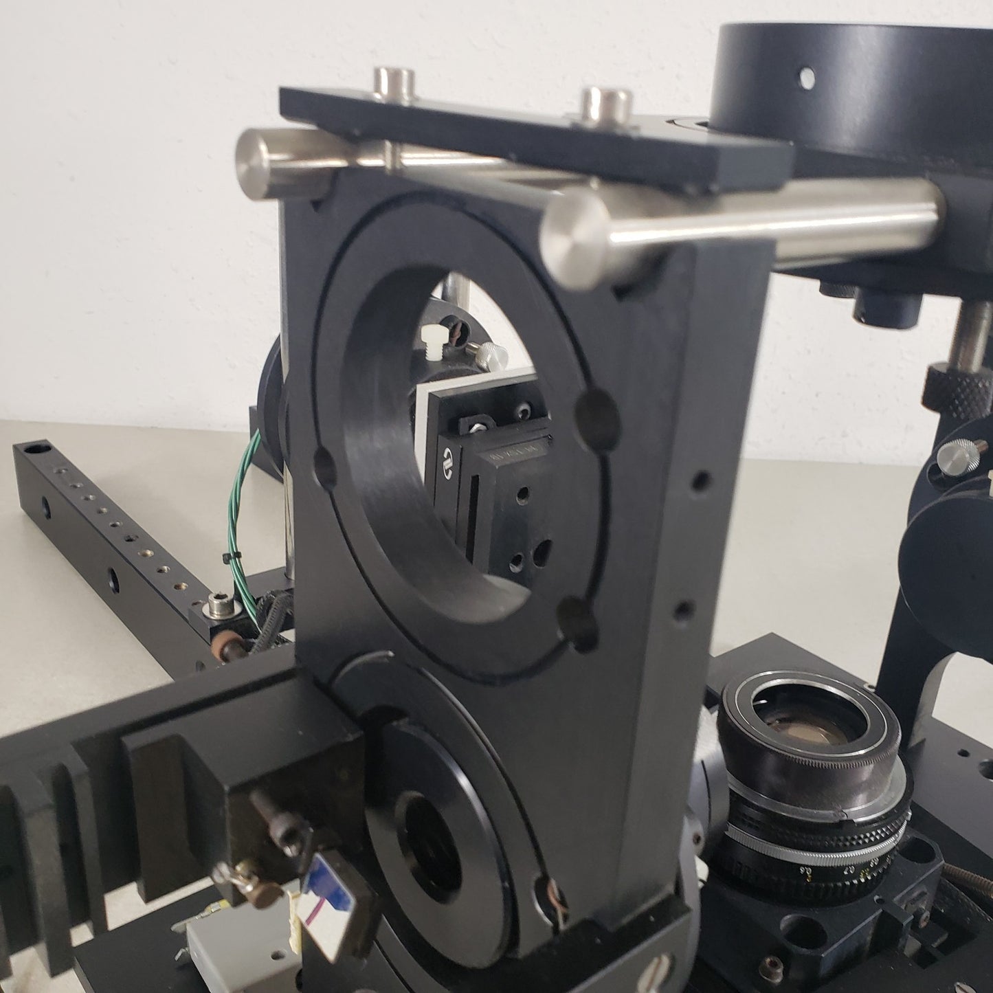 Custom 5 Way Optical Assembly Optical Adjustable Lens Mount Laboratory Equipment
