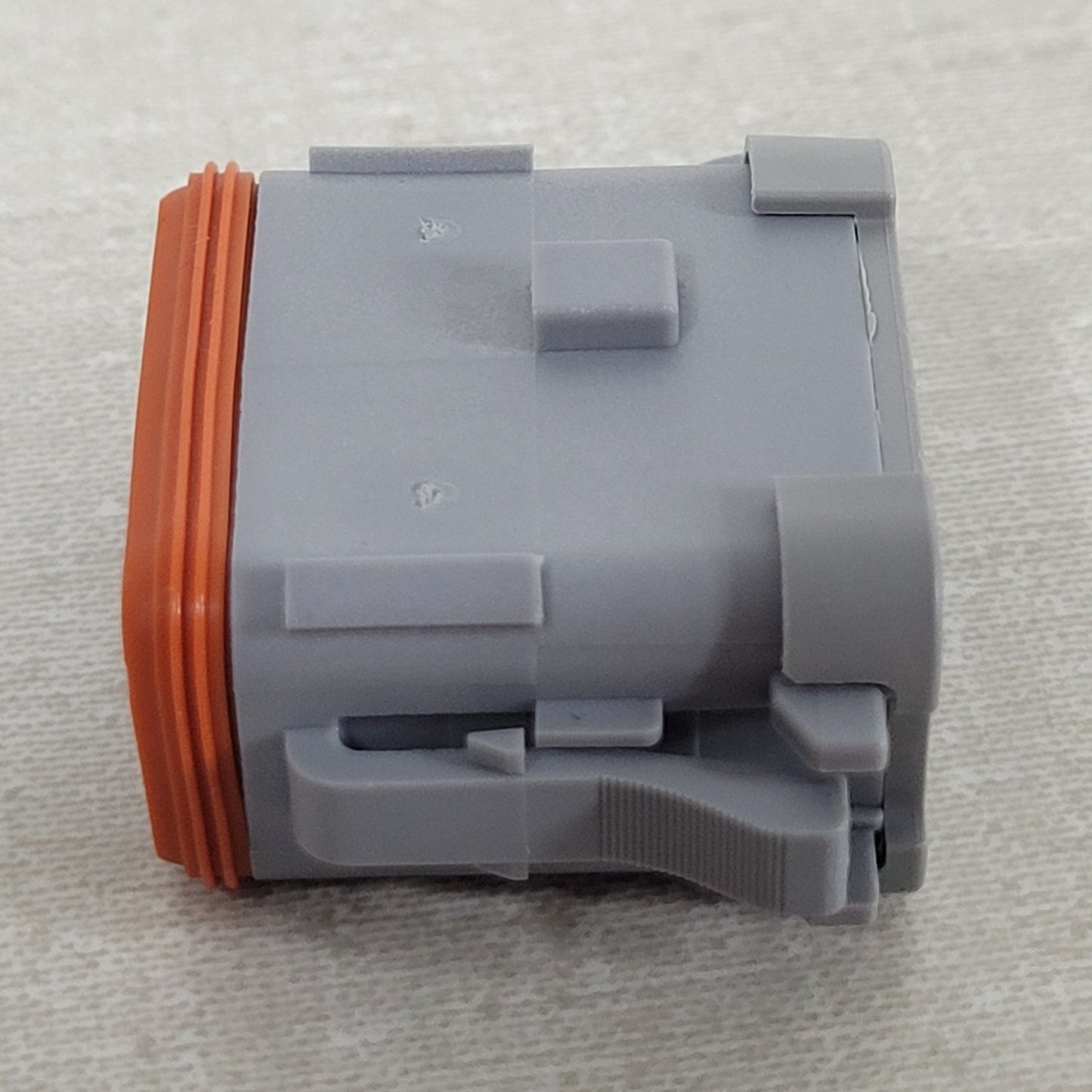 Lot of 10 Amphenol AT06-12SA-EC01 12-Way Plug Connector Housings Deutsch