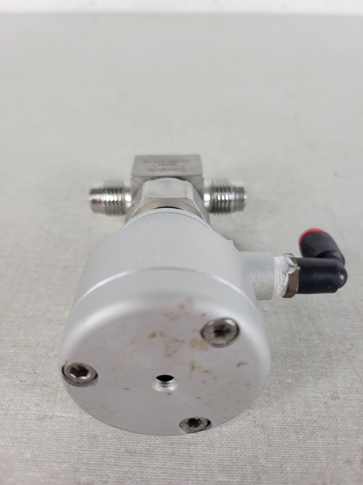 Swagelok SS-4BK-VCR-1C Stainless Steel Bellows Sealed Valve 1/4" VCR Fitting