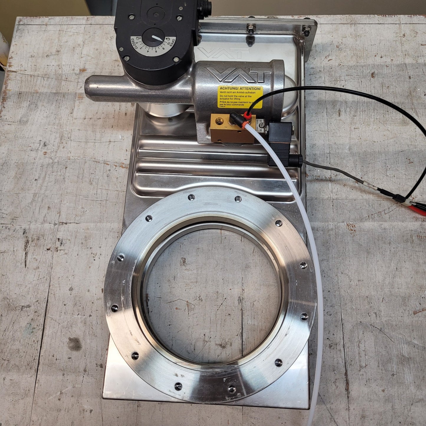 TESTED VAT F14-99899 ISO-200F ISO200-F 8in Pneumatic Gate Valve High Vacuum SS