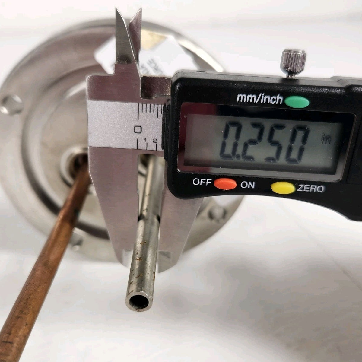 032008200 Ion Mill 4" Flange Gas & Copper Electrical Vacuum Feedthrough