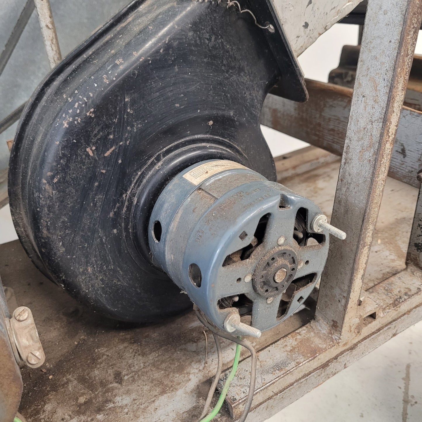 TESTED Vintage Portable Lab Plot Sample Seed Grain Thresher Cleaner Cart