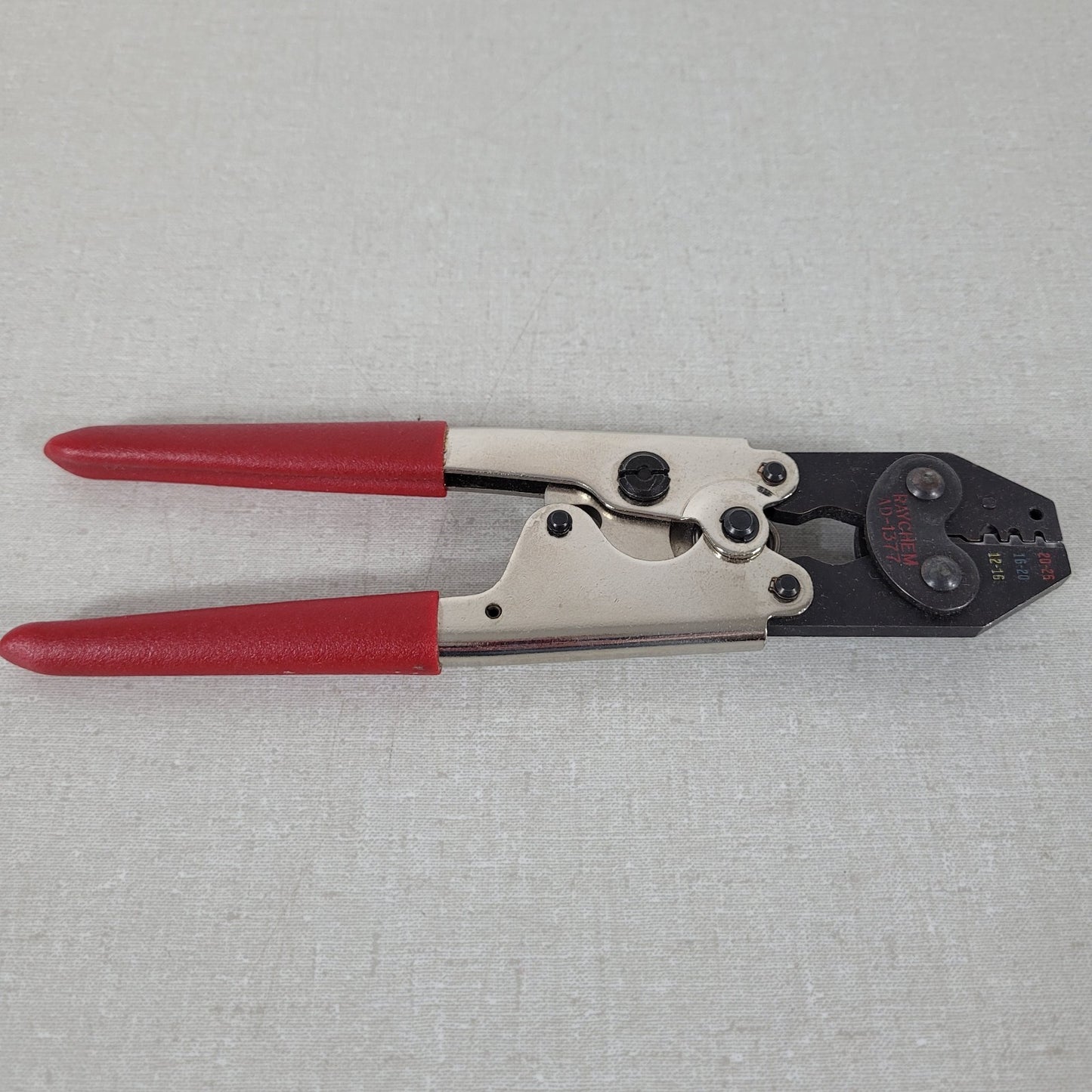 TE Connectivity Raychem AD-1377 Ratcheting Hand Crimper 12-26 AWG Terminal Tool