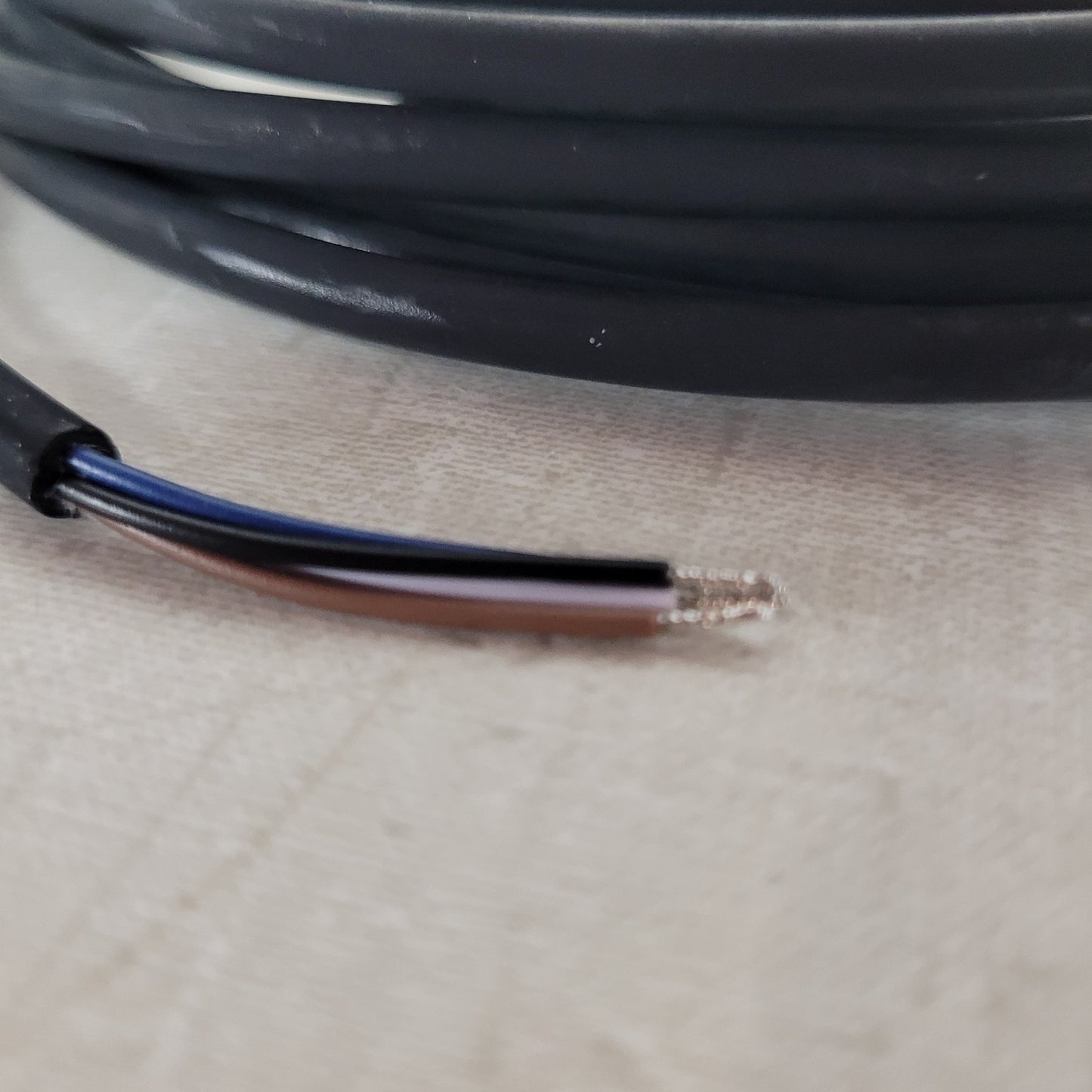 HTM R-FA4TZY075 4-Wire Right Angle Sensor Cable Connector Cordset Industrial