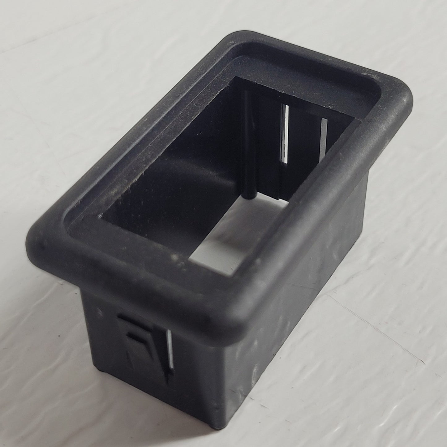 4-Pk Carling Technologies VMS-01 Contura V-Series Single Rocker Switch Mounts