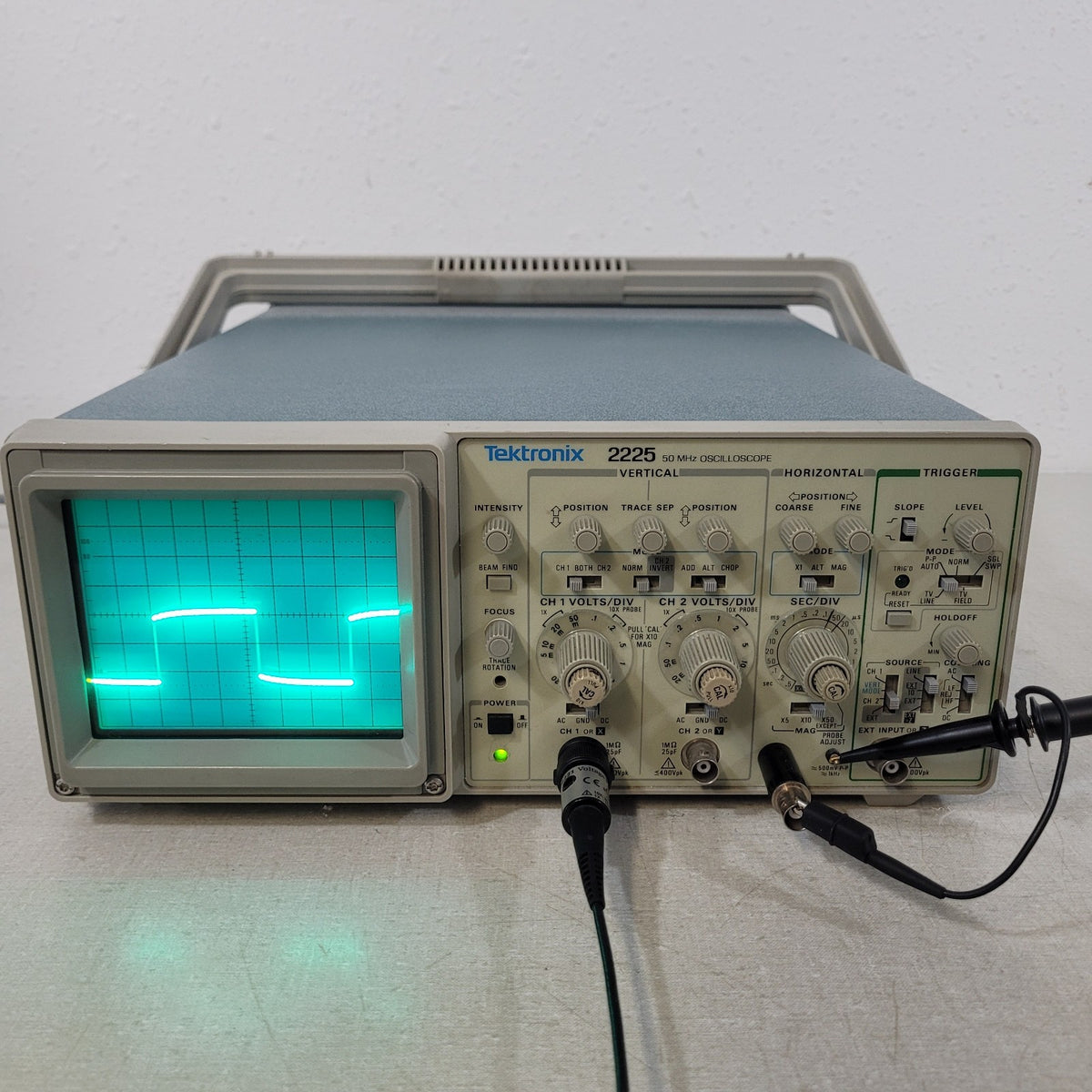 Tektronix 2225 50MHz Dual Channel Analog Oscilloscope 2CH TESTED WORKING