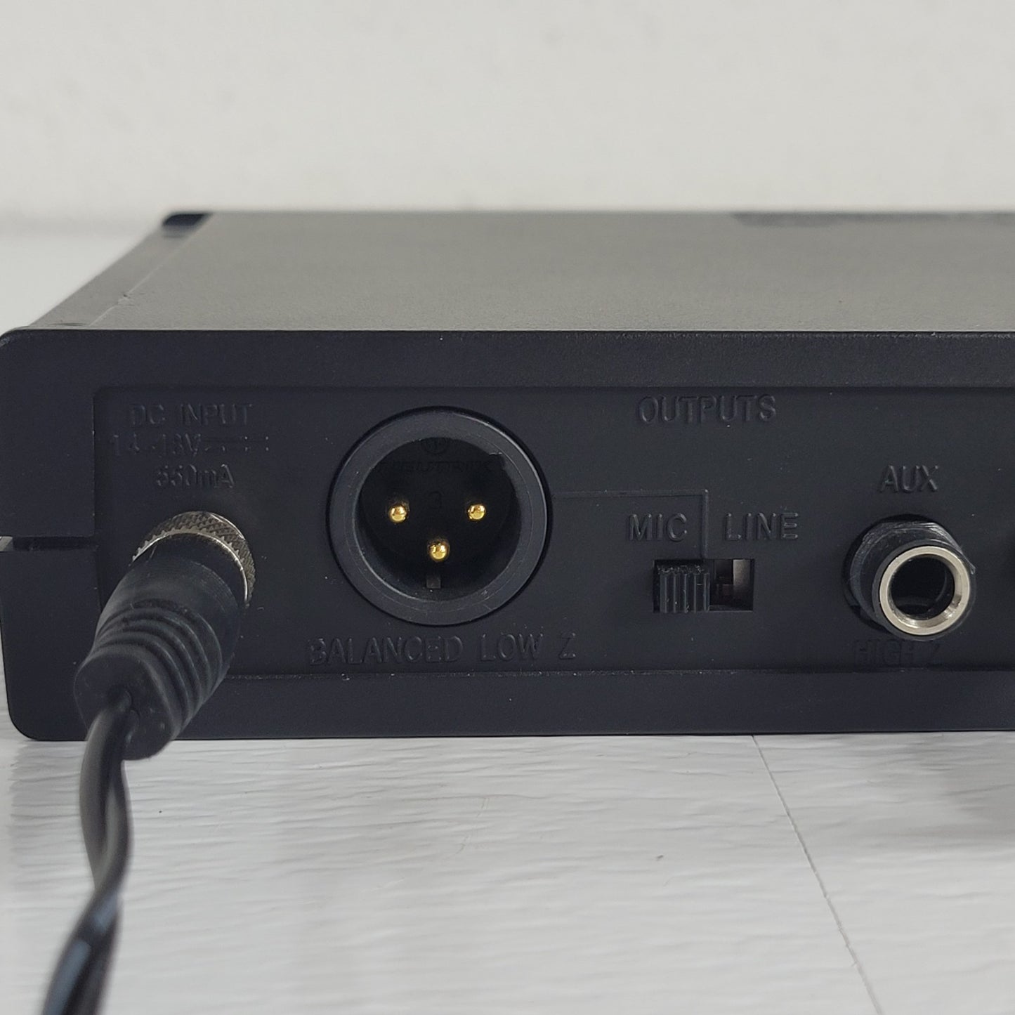 Shure ULXS4-G3 Wireless Receiver w/ ULX1-G3 Bodypack 470-506MHz